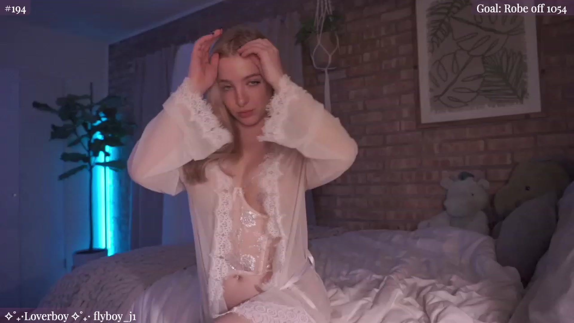 Gallery image thumbnail from NightSky's myfreecams stream on, 12/09/2023, 03:55 image 11 of 20