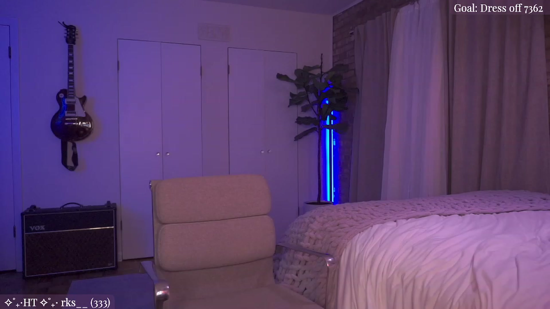 Gallery image thumbnail from NightSky's myfreecams stream on, 12/10/2023, 05:34 image 2 of 20