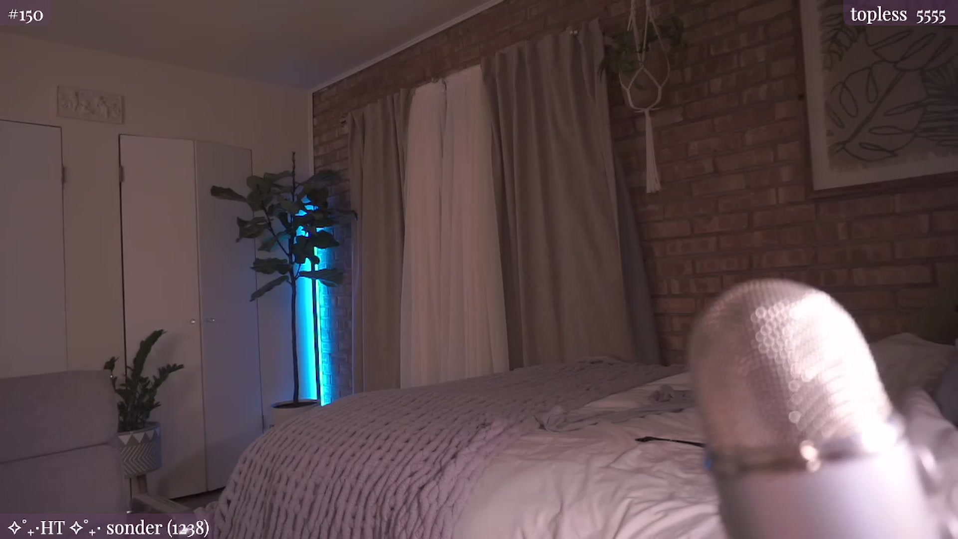 Gallery image thumbnail from NightSky's myfreecams stream on, 12/16/2023, 08:50 image 4 of 20