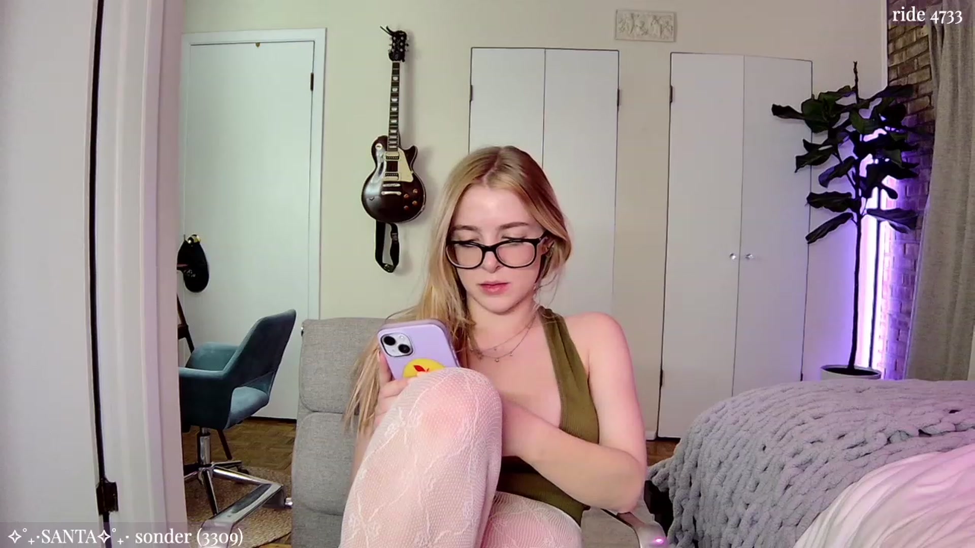 Gallery image thumbnail from NightSky's myfreecams stream on, 12/23/2023, 08:51 image 19 of 20