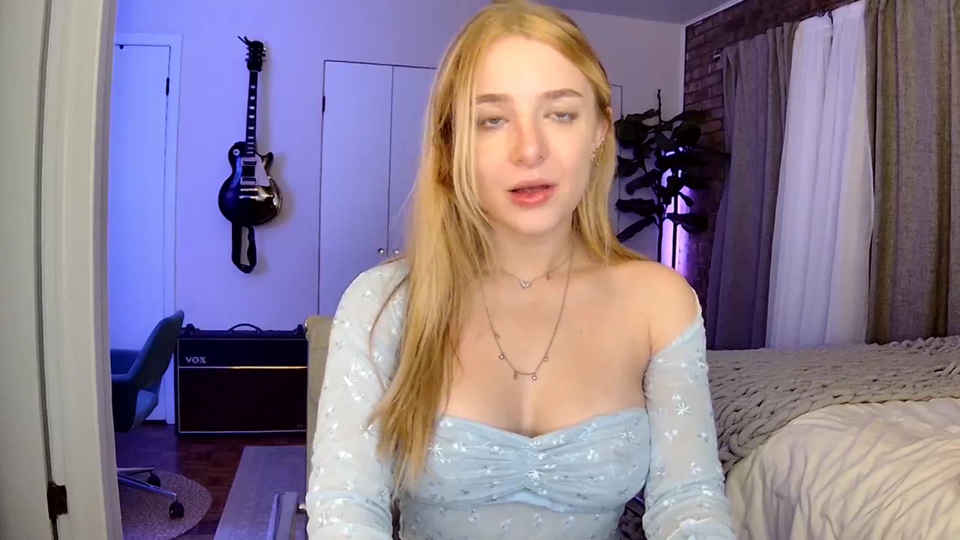 Gallery image thumbnail from NightSky's myfreecams stream on, 12/24/2023, 06:48 image 12 of 20