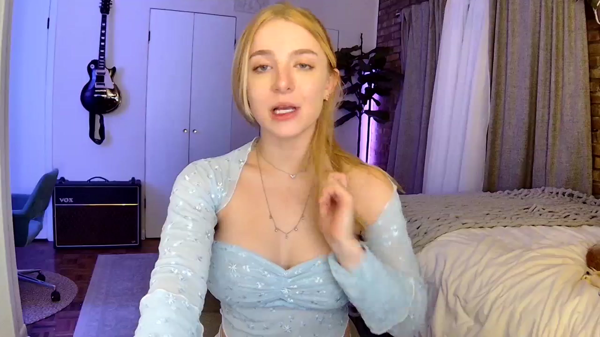 Gallery image thumbnail from NightSky's myfreecams stream on, 12/24/2023, 06:48 image 2 of 20