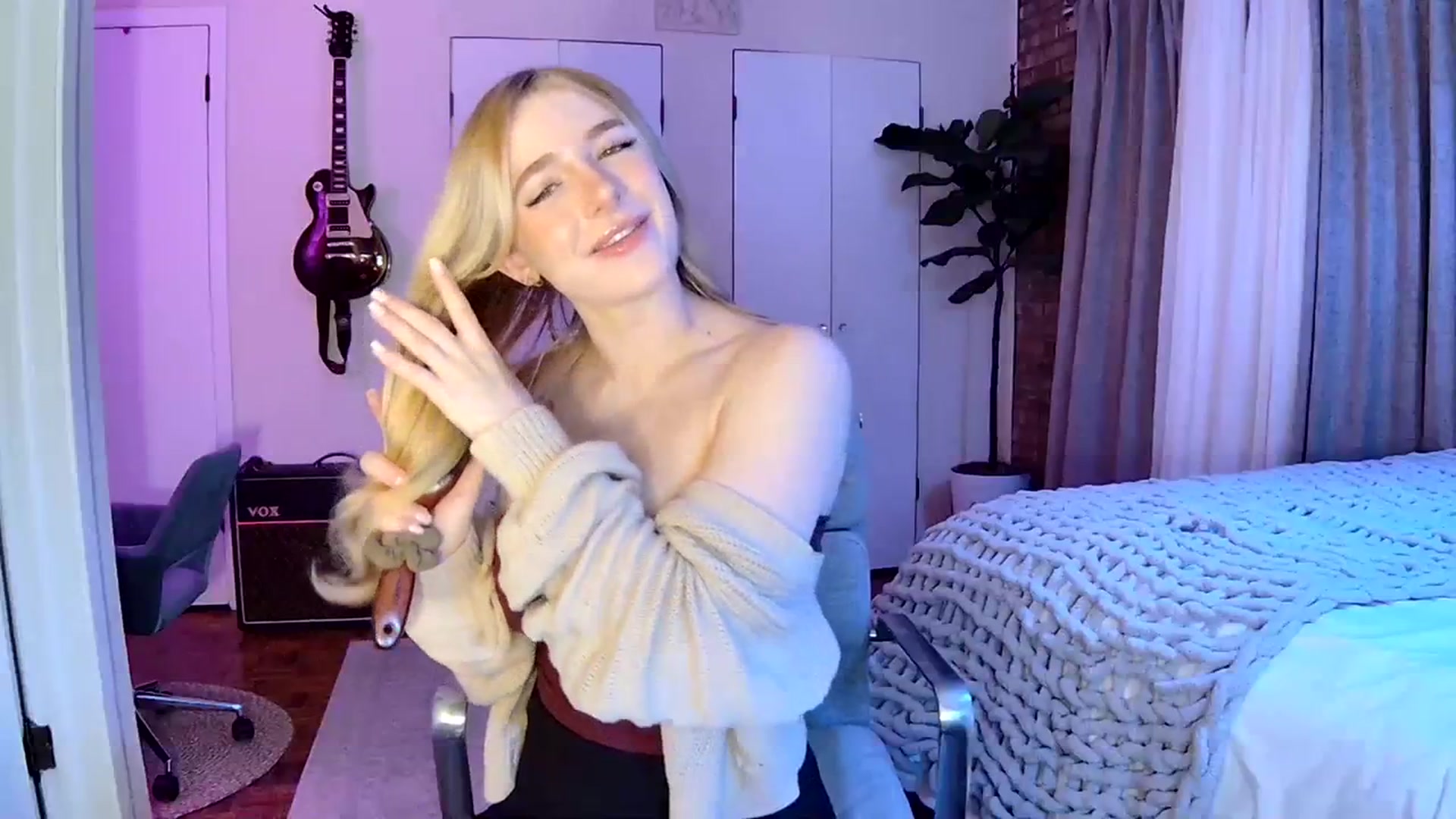 Gallery image thumbnail from NightSky's myfreecams stream on, 01/08/2024, 01:28 image 9 of 20