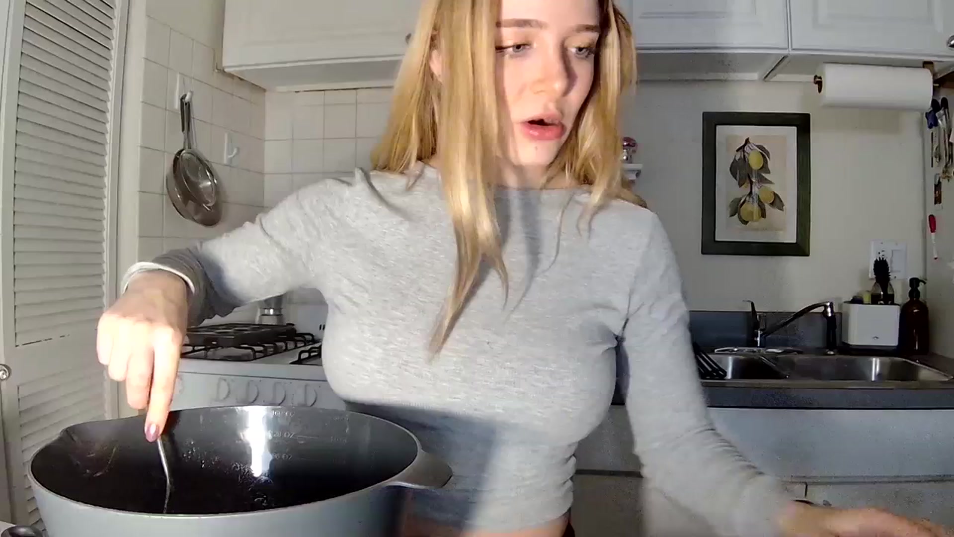 Gallery image thumbnail from NightSky's myfreecams stream on, 01/24/2024, 04:27 image 1 of 20