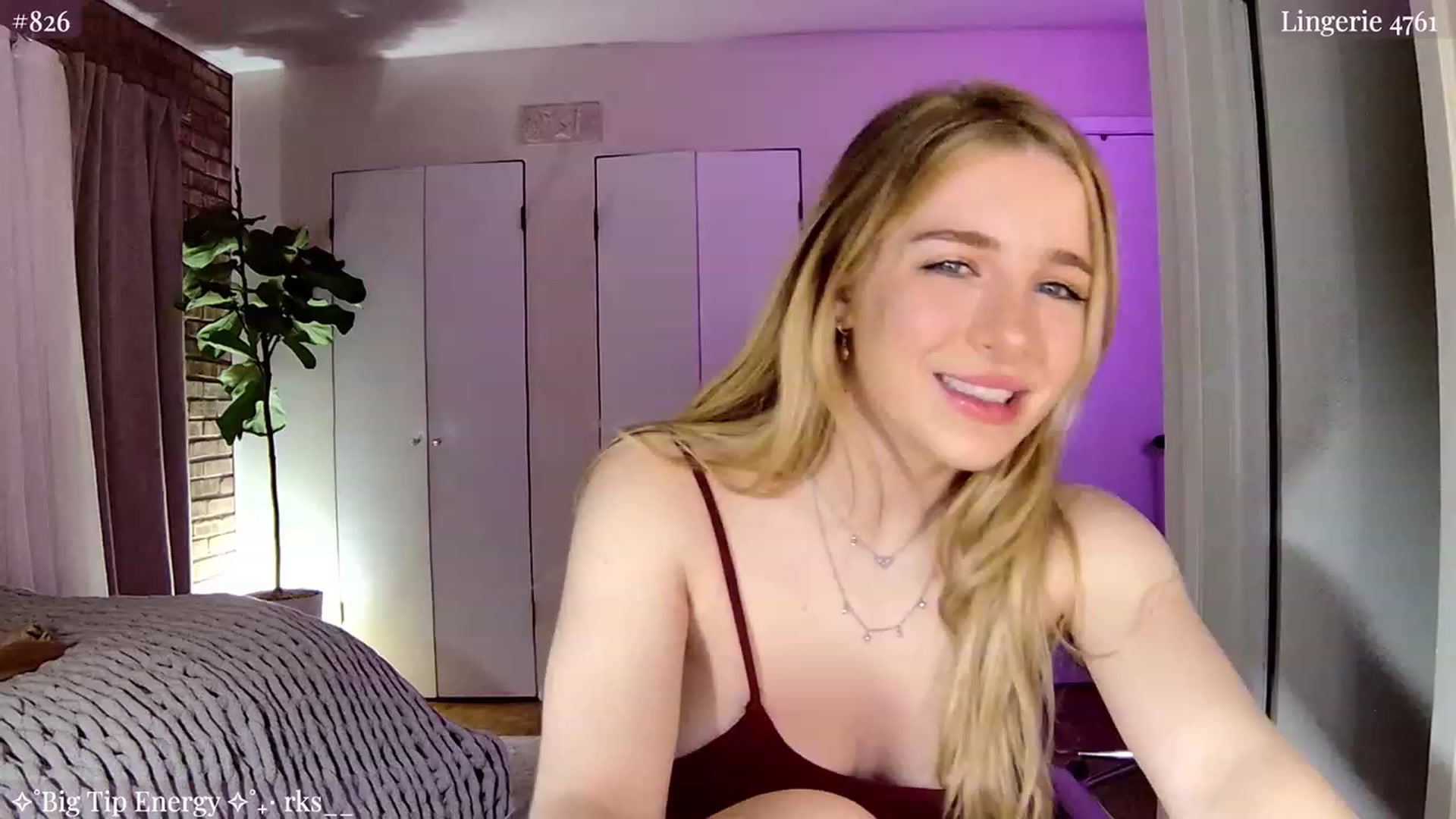 Gallery image thumbnail from NightSky's myfreecams stream on, 02/02/2024, 05:20 image 11 of 20