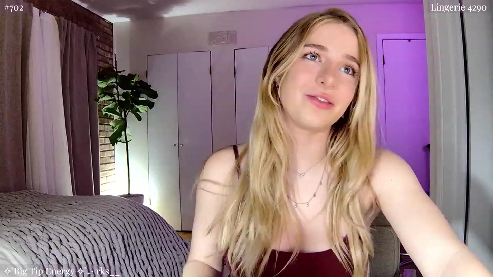 Gallery image thumbnail from NightSky's myfreecams stream on, 02/02/2024, 05:20 image 12 of 20