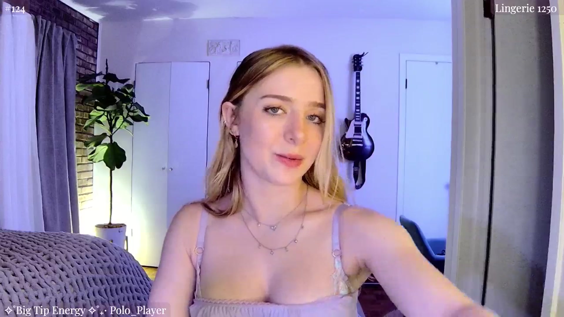 Gallery image thumbnail from NightSky's myfreecams stream on, 02/03/2024, 04:57 image 10 of 20