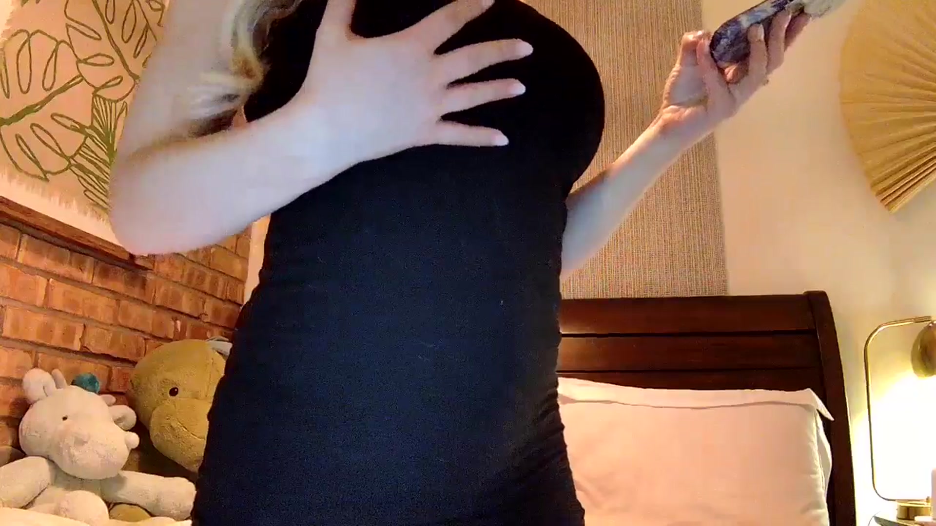 Gallery image thumbnail from NightSky's myfreecams stream on, 04/23/2024, 06:26 image 19 of 20