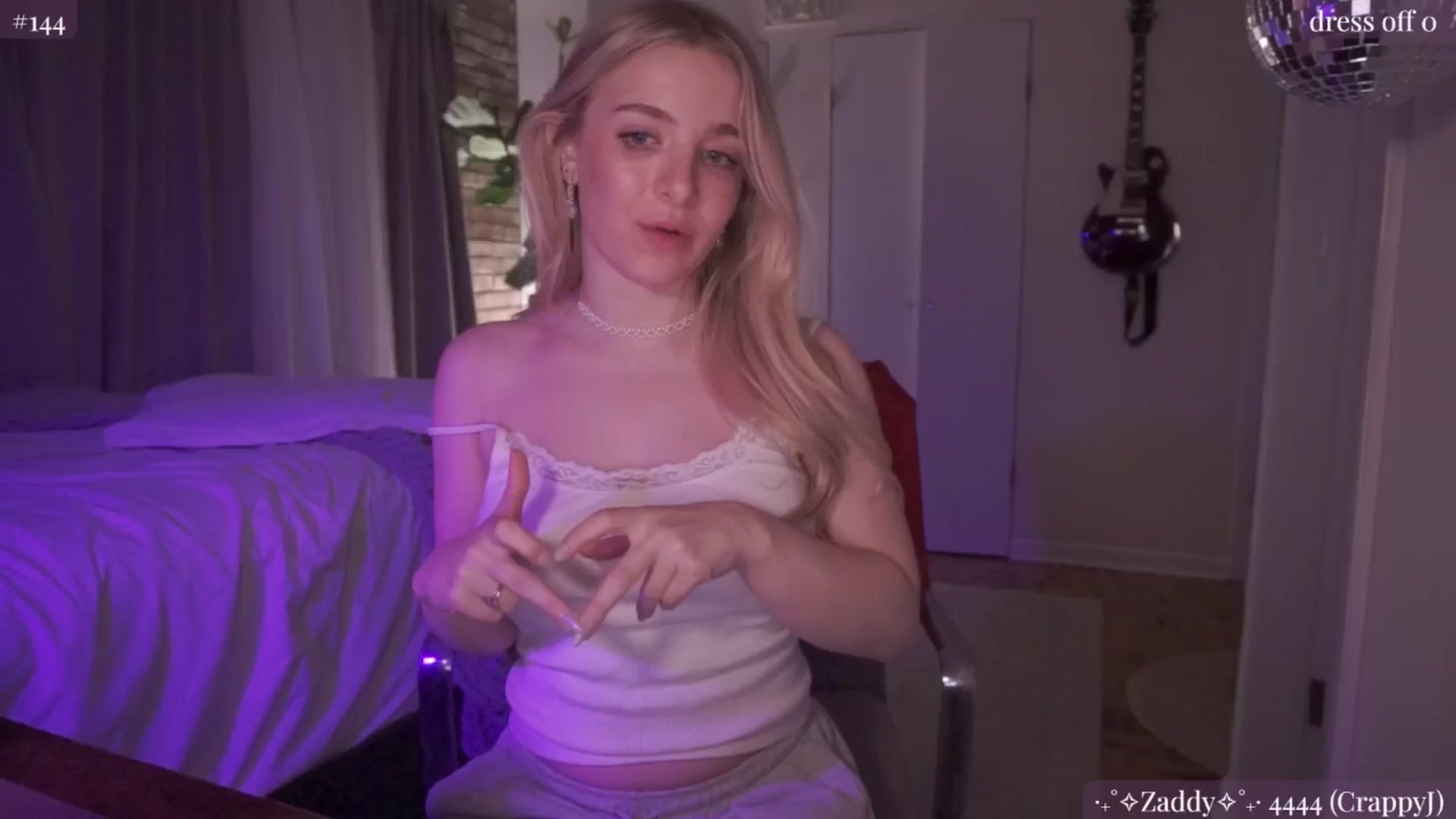 Gallery image thumbnail from NightSky's myfreecams stream on, 06/09/2024, 09:10 image 20 of 20