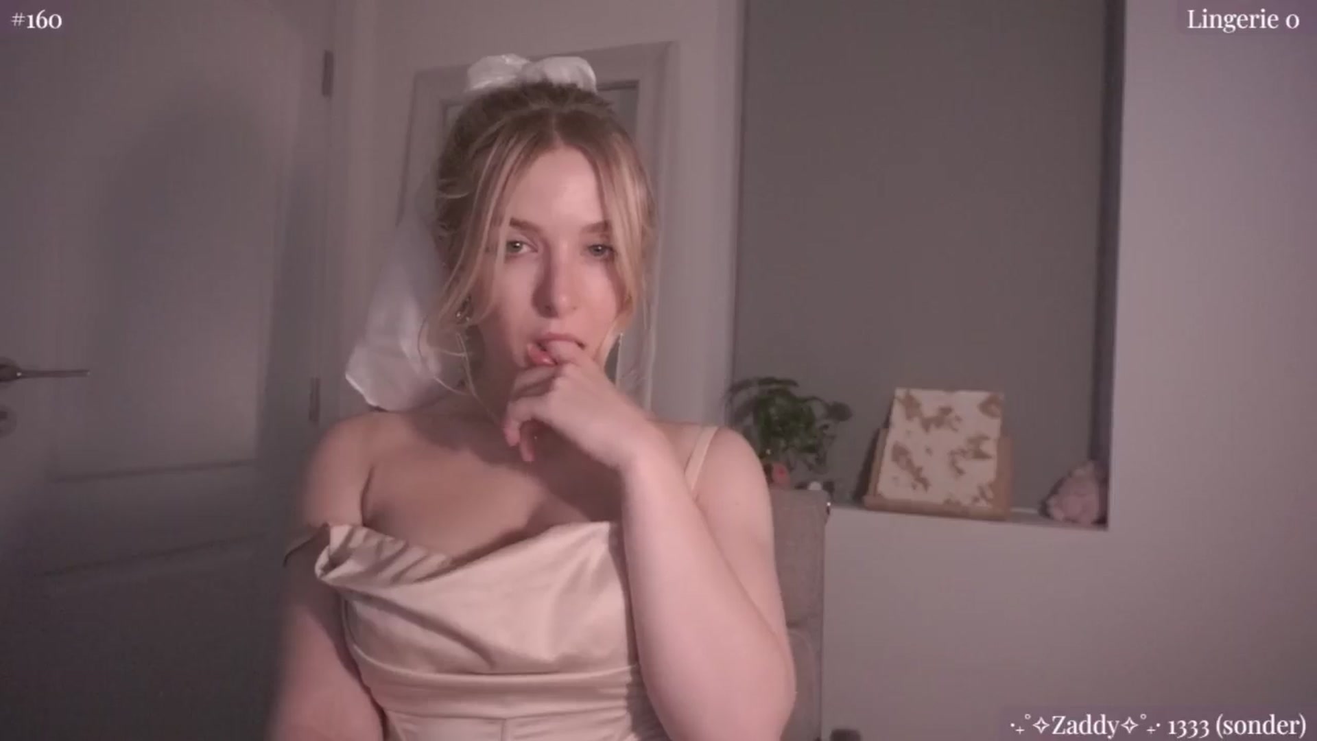 Gallery image thumbnail from NightSky's myfreecams stream on, 06/22/2024, 04:56 image 19 of 20