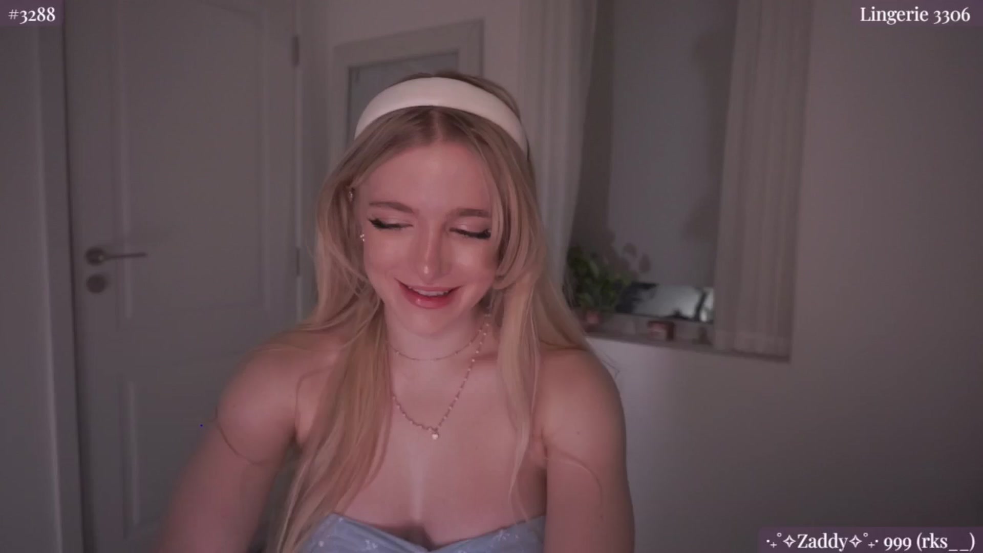 Gallery image thumbnail from NightSky's myfreecams stream on, 07/04/2024, 04:21 image 8 of 20