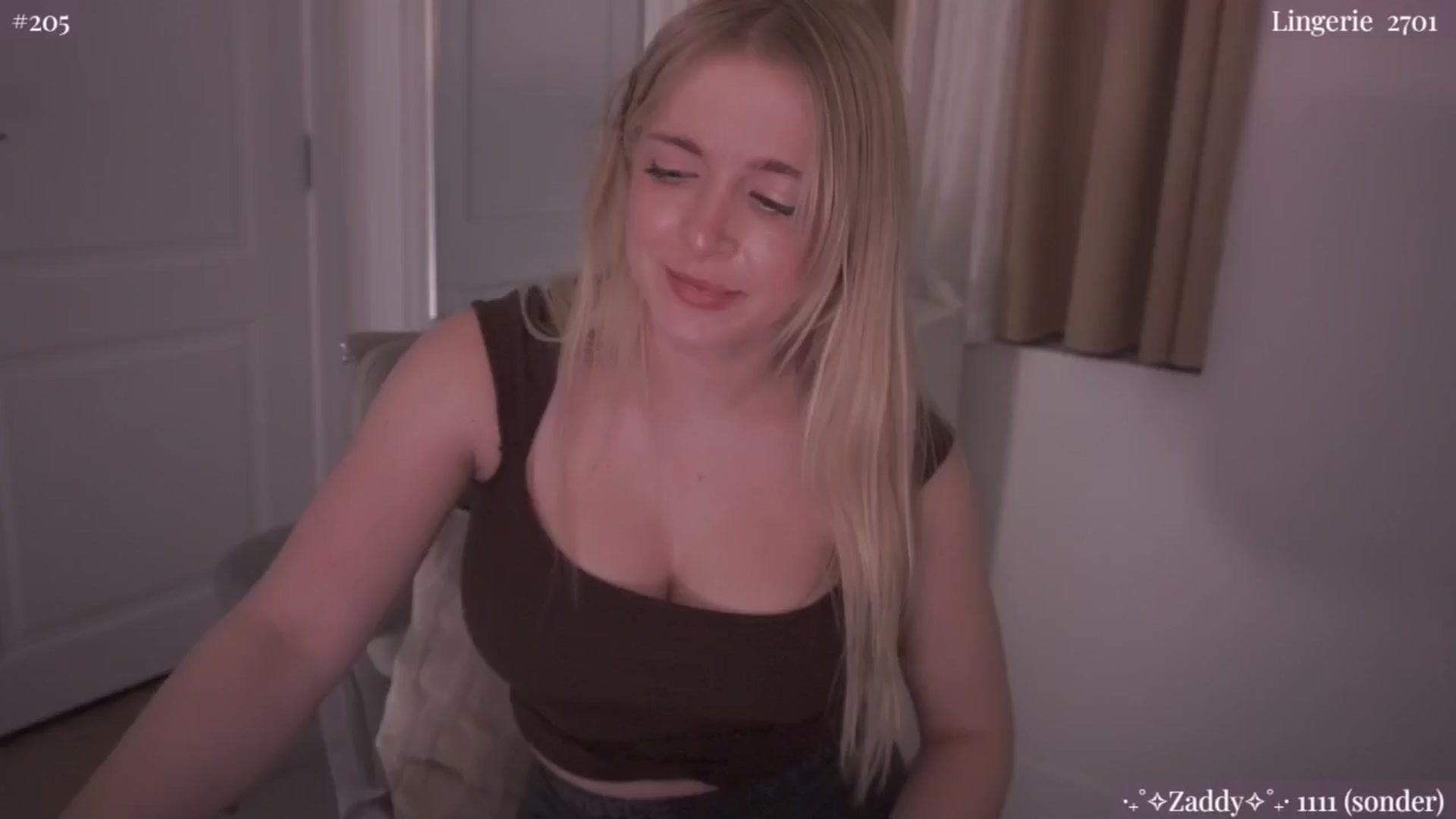 Gallery image thumbnail from NightSky's myfreecams stream on, 07/11/2024, 08:58 image 11 of 20