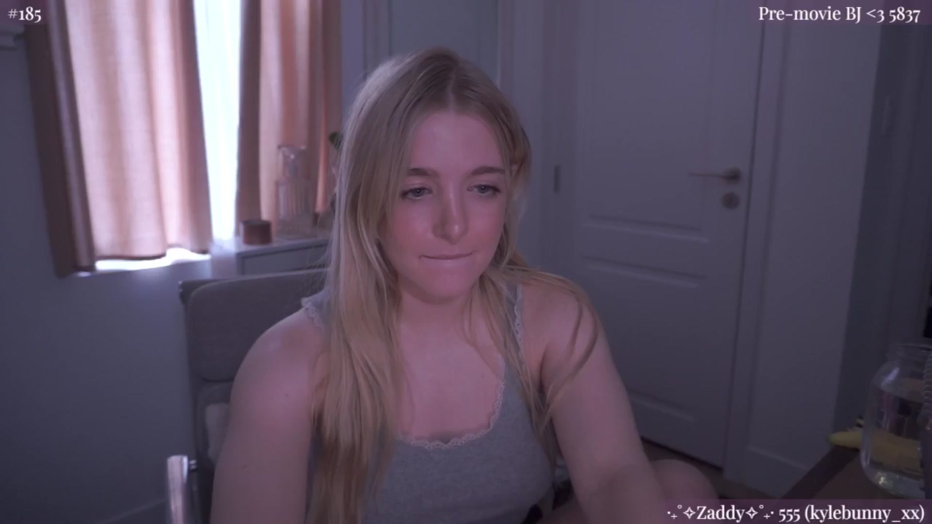 Gallery image thumbnail from NightSky's myfreecams stream on, 07/14/2024, 20:13 image 19 of 20