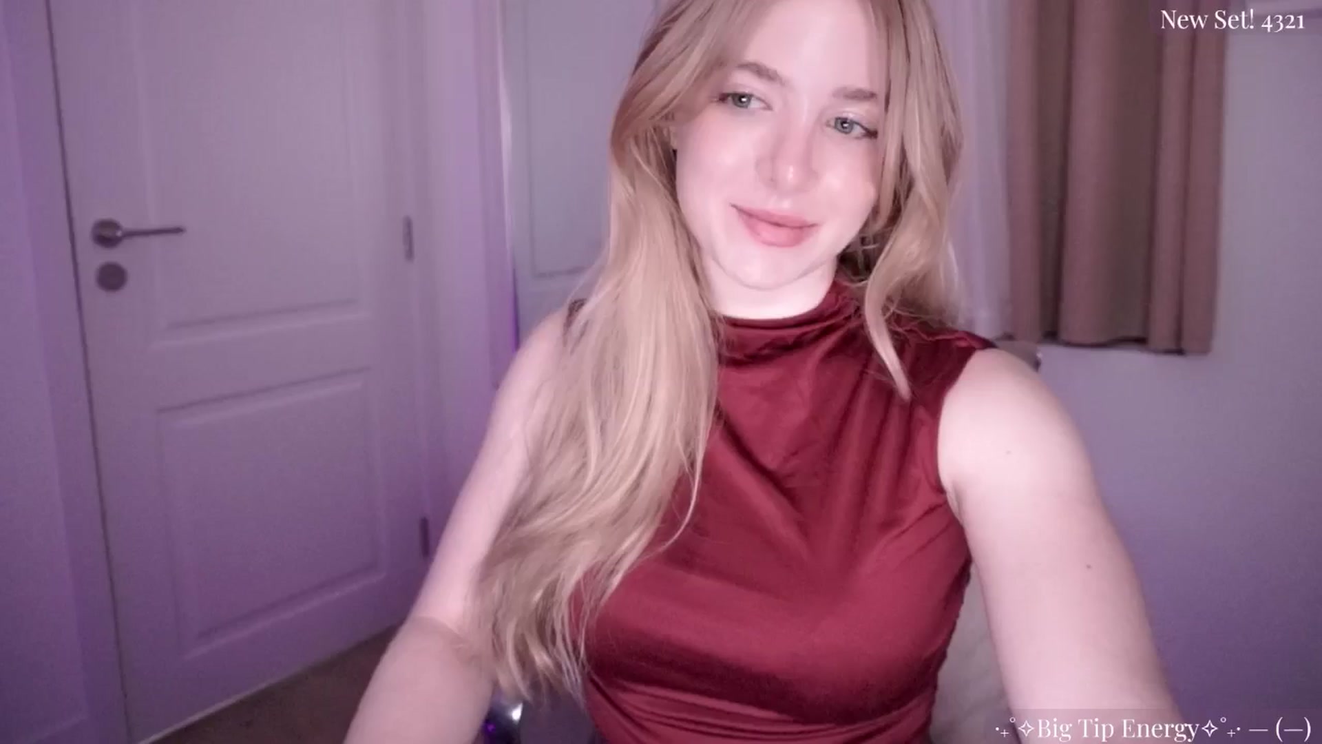 Gallery image thumbnail from NightSky's myfreecams stream on, 07/31/2024, 04:44 image 1 of 20