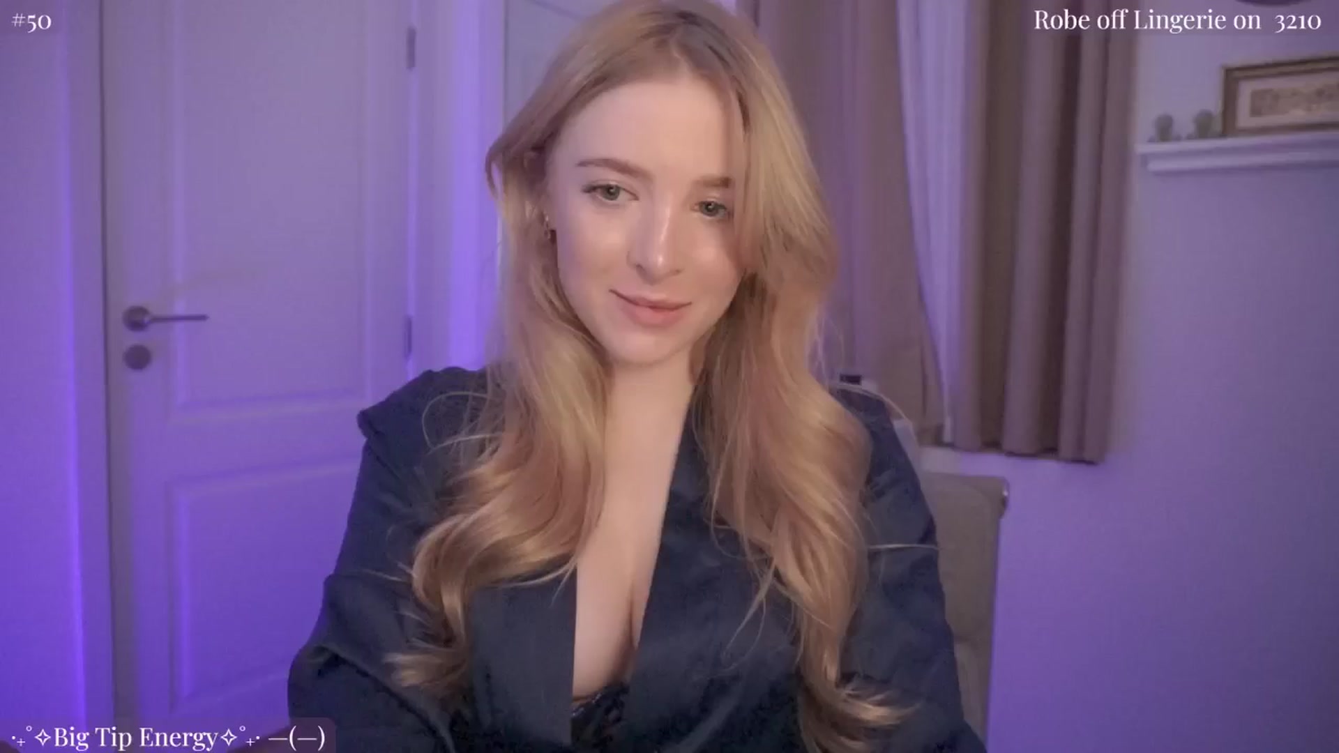 Gallery image thumbnail from NightSky's myfreecams stream on, 08/08/2024, 02:14 image 2 of 20