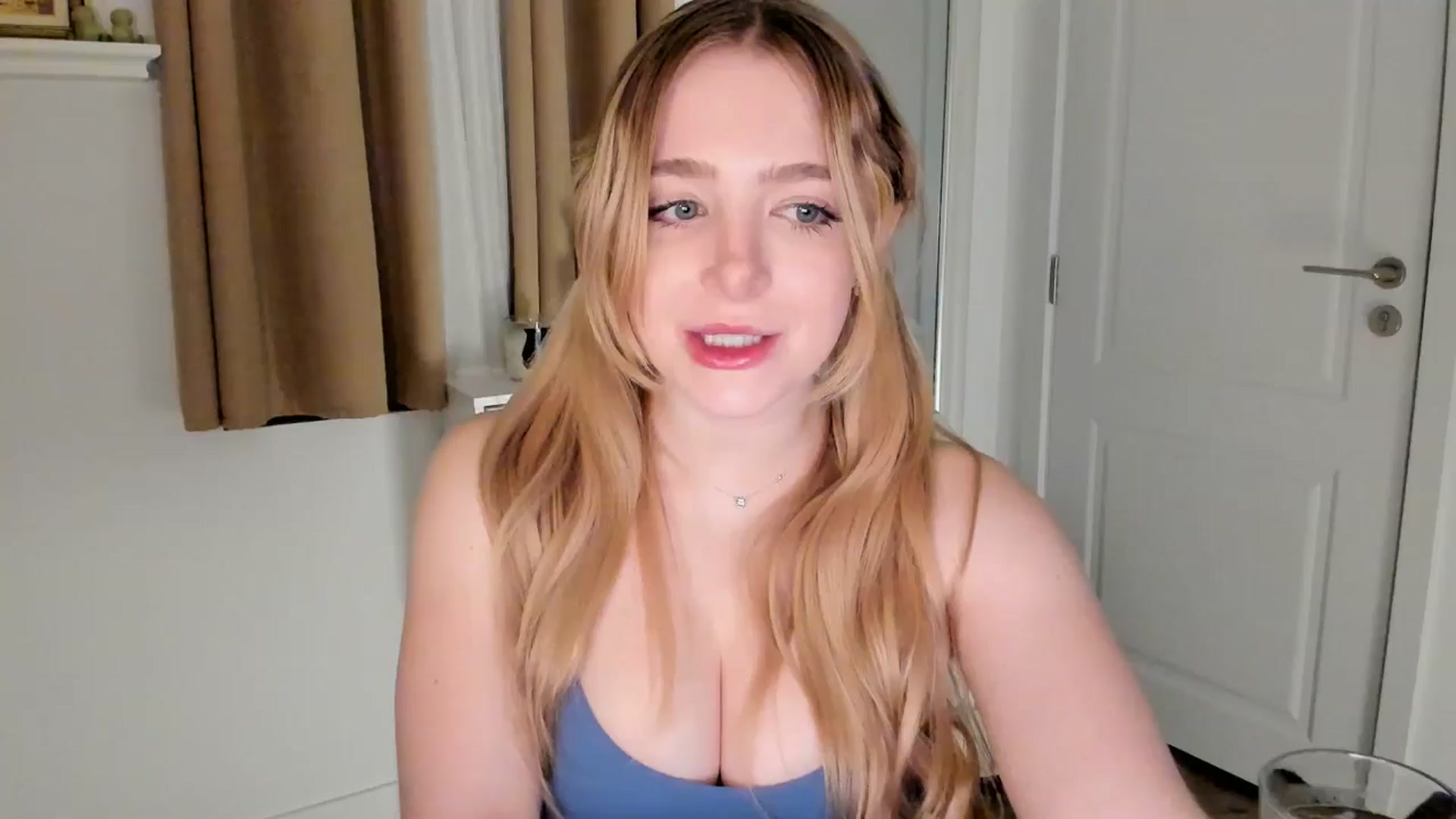 Gallery image thumbnail from NightSky's myfreecams stream on, 09/04/2024, 02:38 image 2 of 20