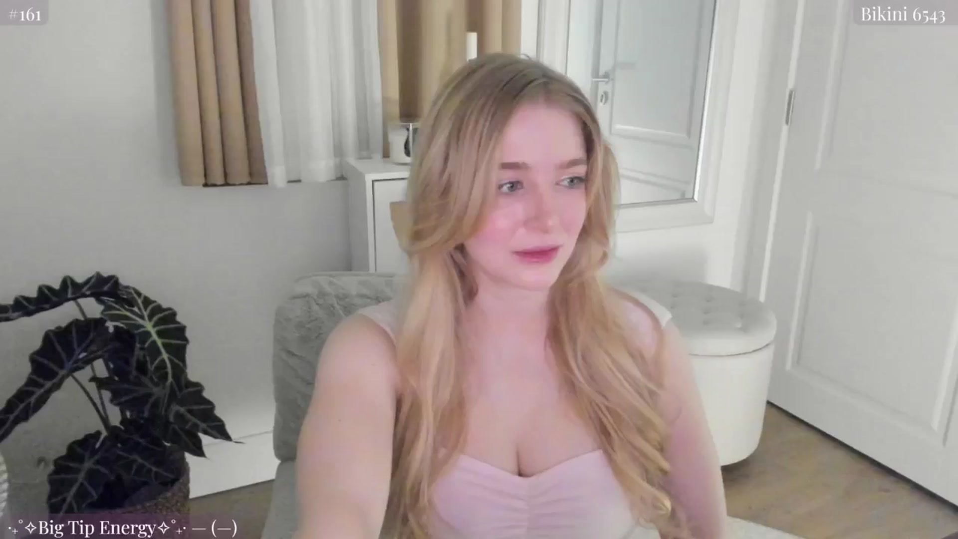 Gallery image thumbnail from NightSky's myfreecams stream on, 09/29/2024, 03:04 image 5 of 20