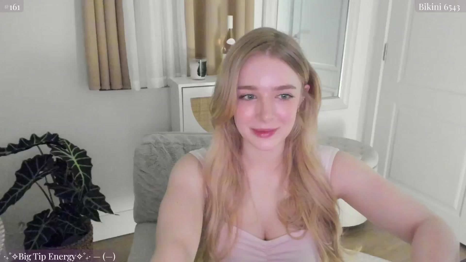 Gallery image thumbnail from NightSky's myfreecams stream on, 09/29/2024, 03:04 image 10 of 20