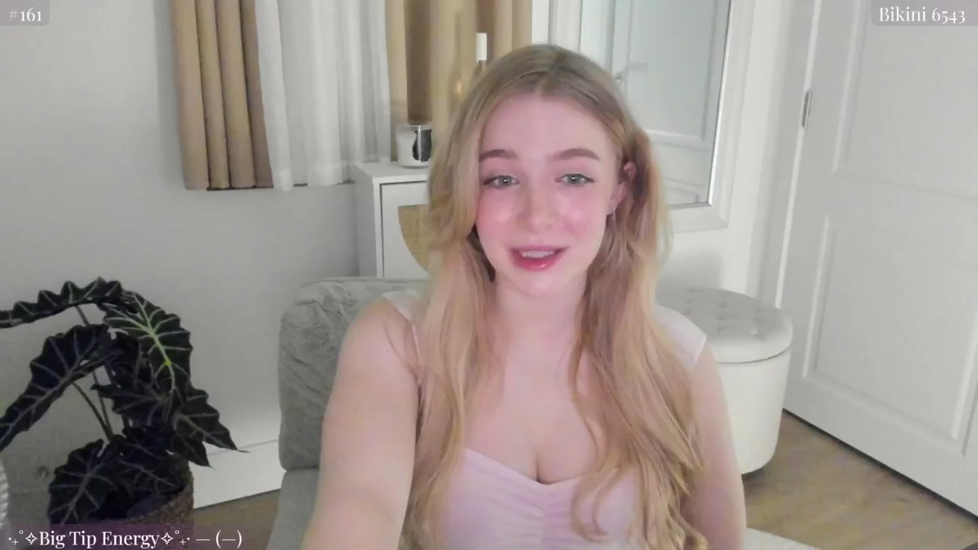Gallery image thumbnail from NightSky's myfreecams stream on, 09/29/2024, 03:04 image 3 of 20