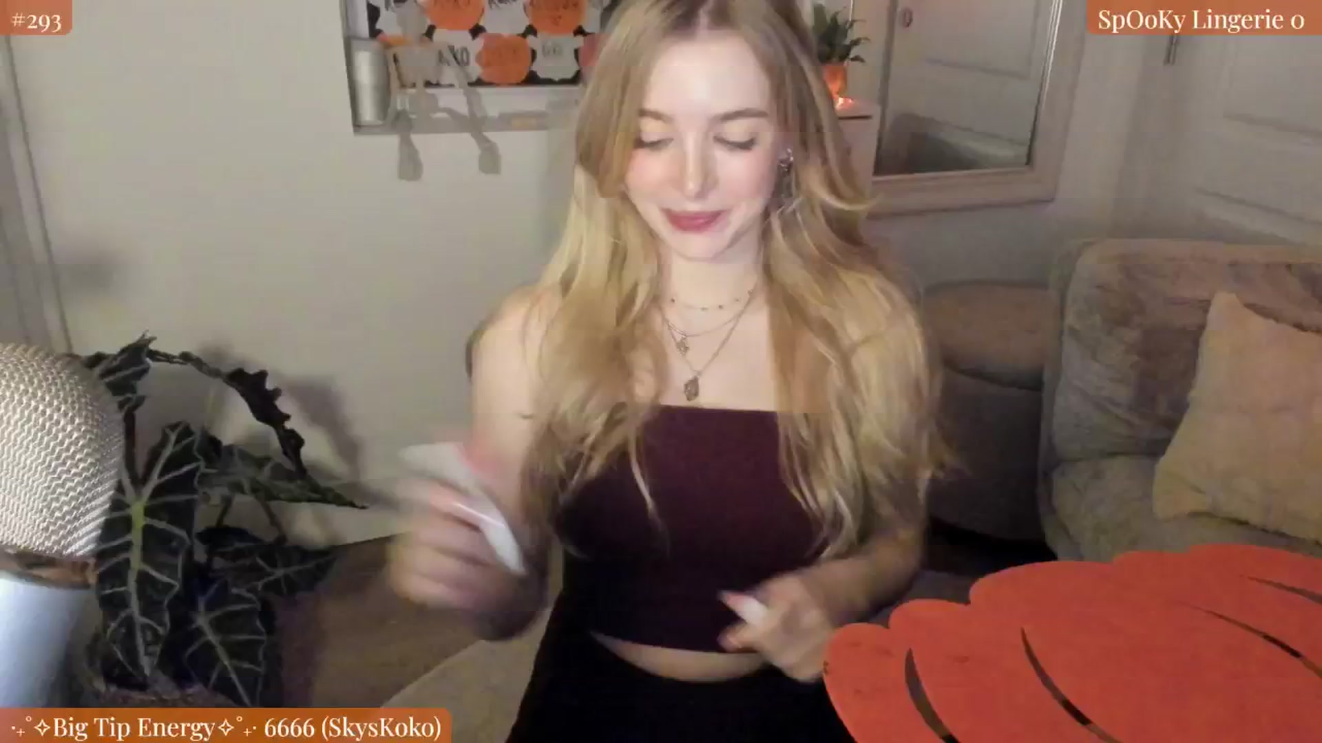 Gallery image thumbnail from NightSky's myfreecams stream on, 10/06/2024, 07:26 image 2 of 20