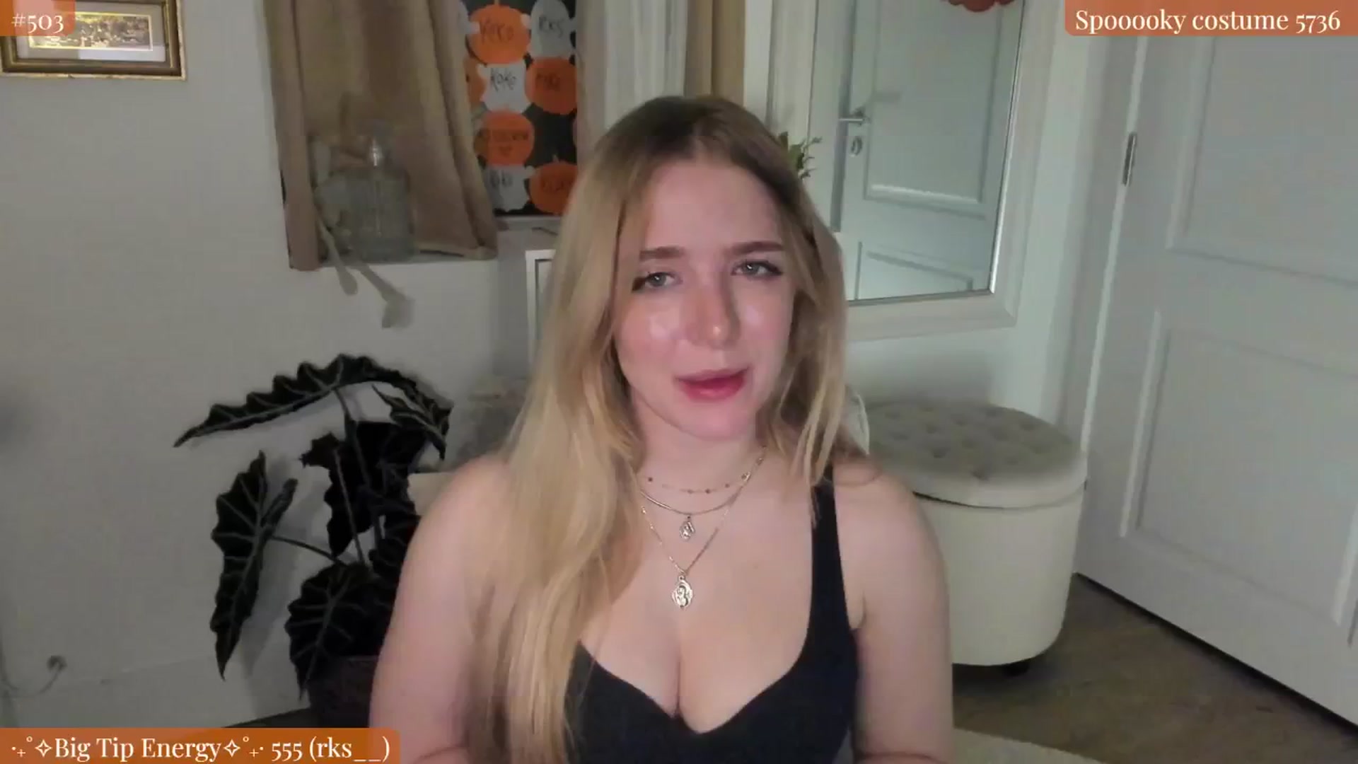 Gallery image thumbnail from NightSky's myfreecams stream on, 10/18/2024, 03:26 image 6 of 20
