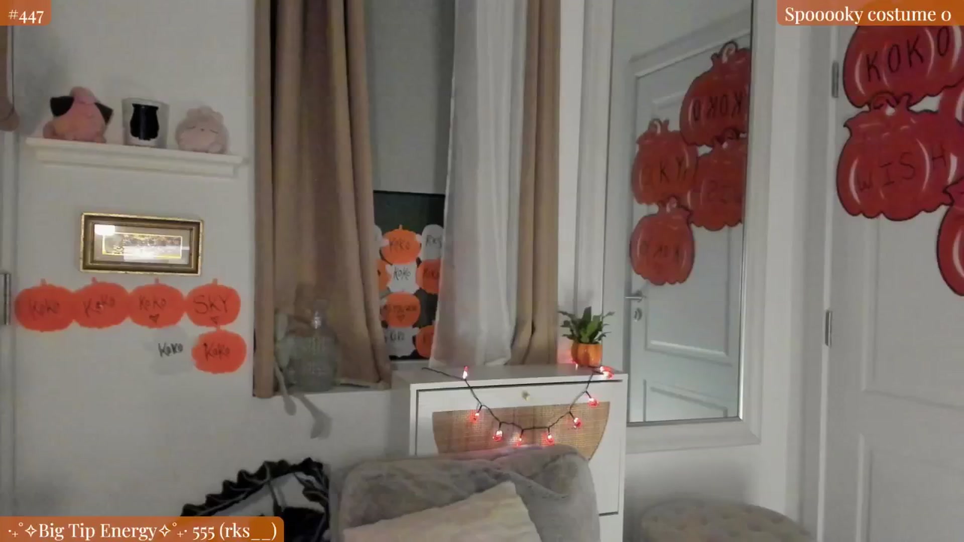 Gallery image thumbnail from NightSky's myfreecams stream on, 10/18/2024, 03:26 image 14 of 20