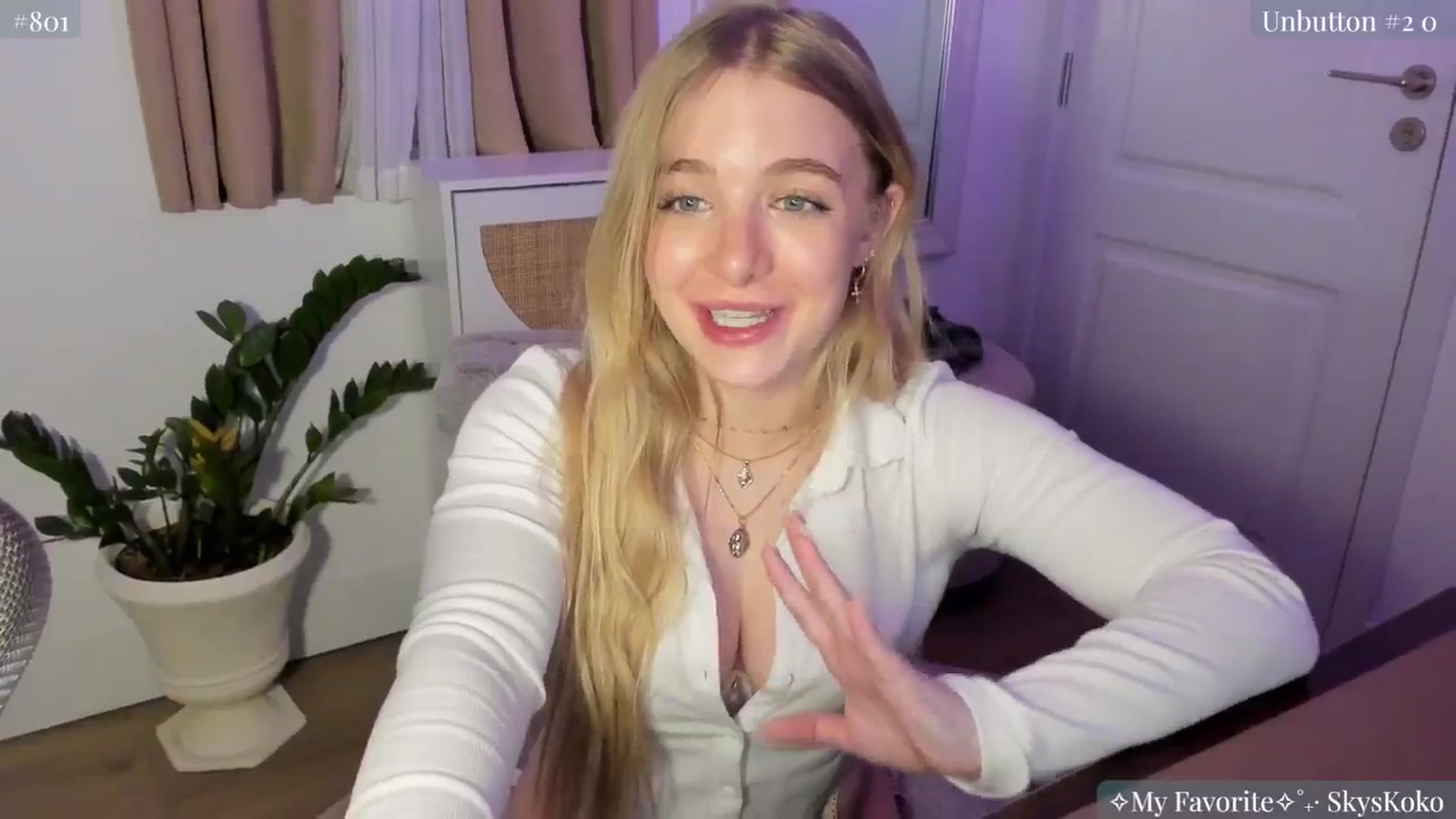 Gallery image thumbnail from NightSky's myfreecams stream on, 11/25/2024, 06:11 image 7 of 20