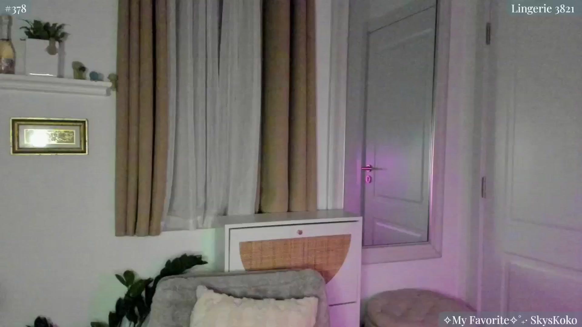 Gallery image thumbnail from NightSky's myfreecams stream on, 11/30/2024, 06:26 image 9 of 20