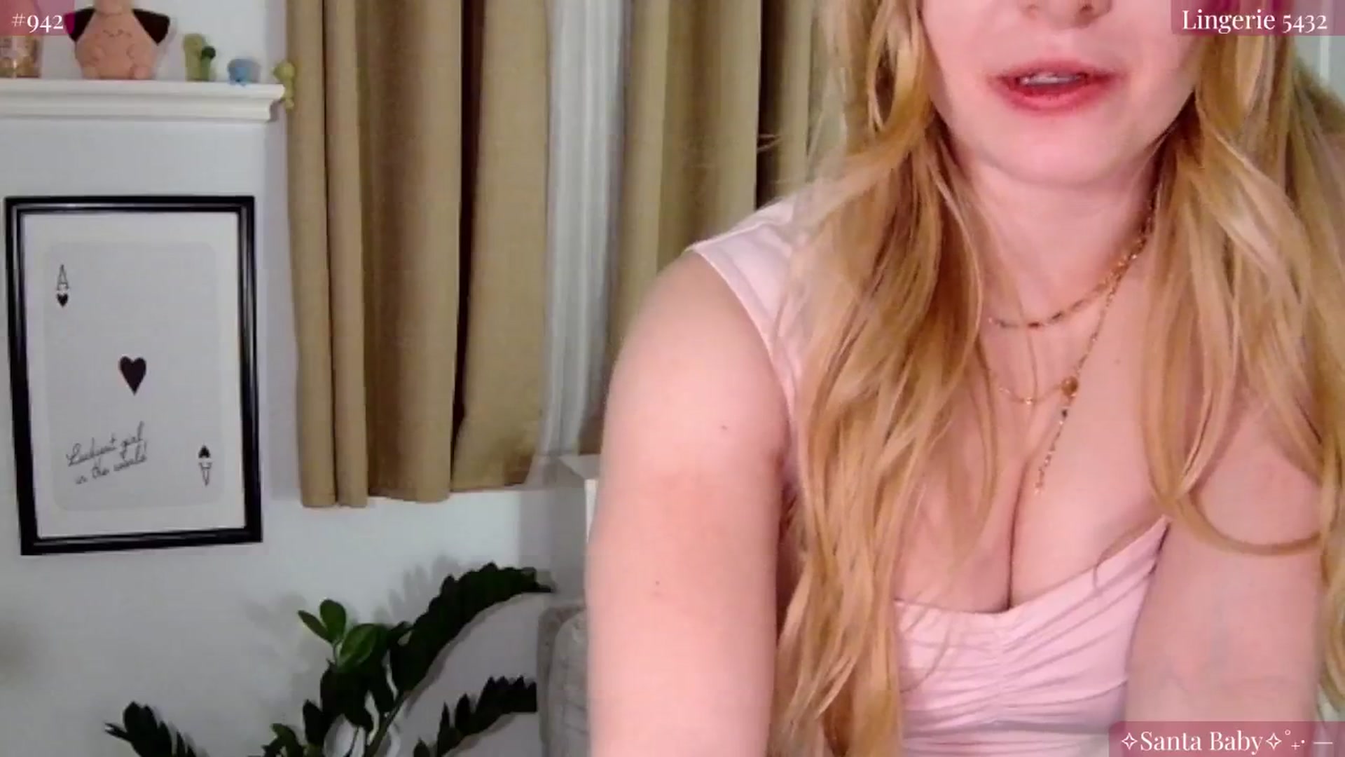 Gallery image thumbnail from NightSky's myfreecams stream on, 12/16/2024, 05:37 image 2 of 20