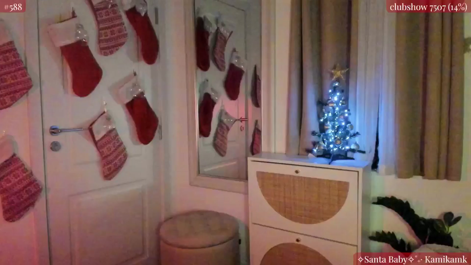 Gallery image thumbnail from NightSky's myfreecams stream on, 12/22/2024, 08:10 image 19 of 20