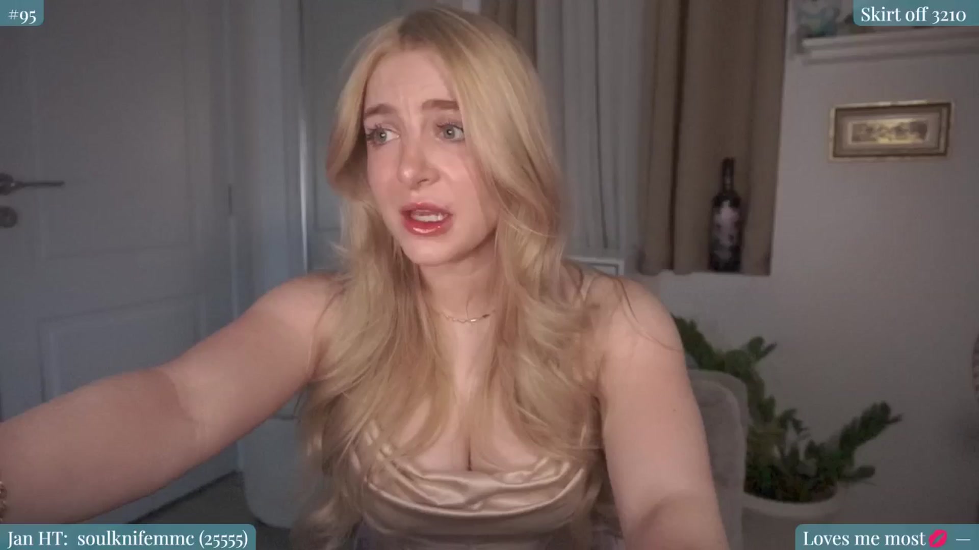 Gallery image thumbnail from NightSky's myfreecams stream on, 01/16/2025, 05:39 image 1 of 20