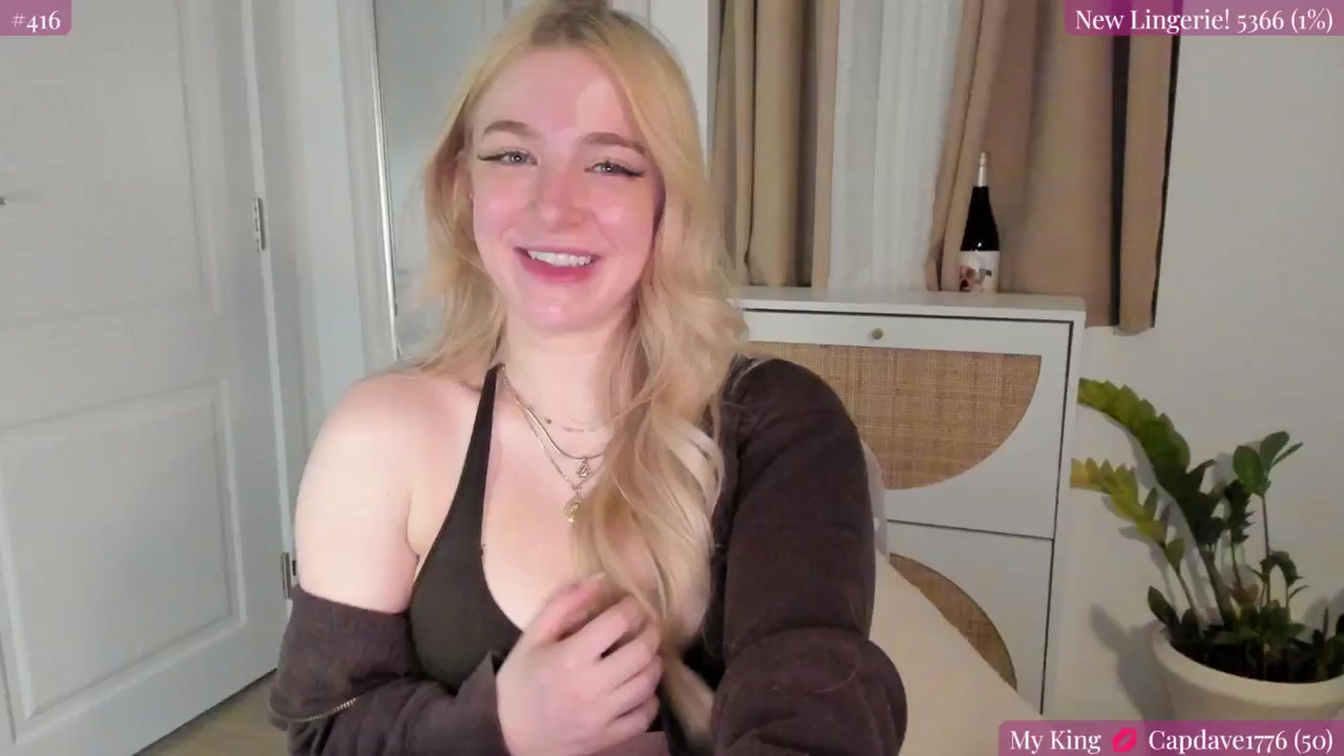 Gallery image thumbnail from NightSky's myfreecams stream on, 02/24/2025, 03:38 image 6 of 20