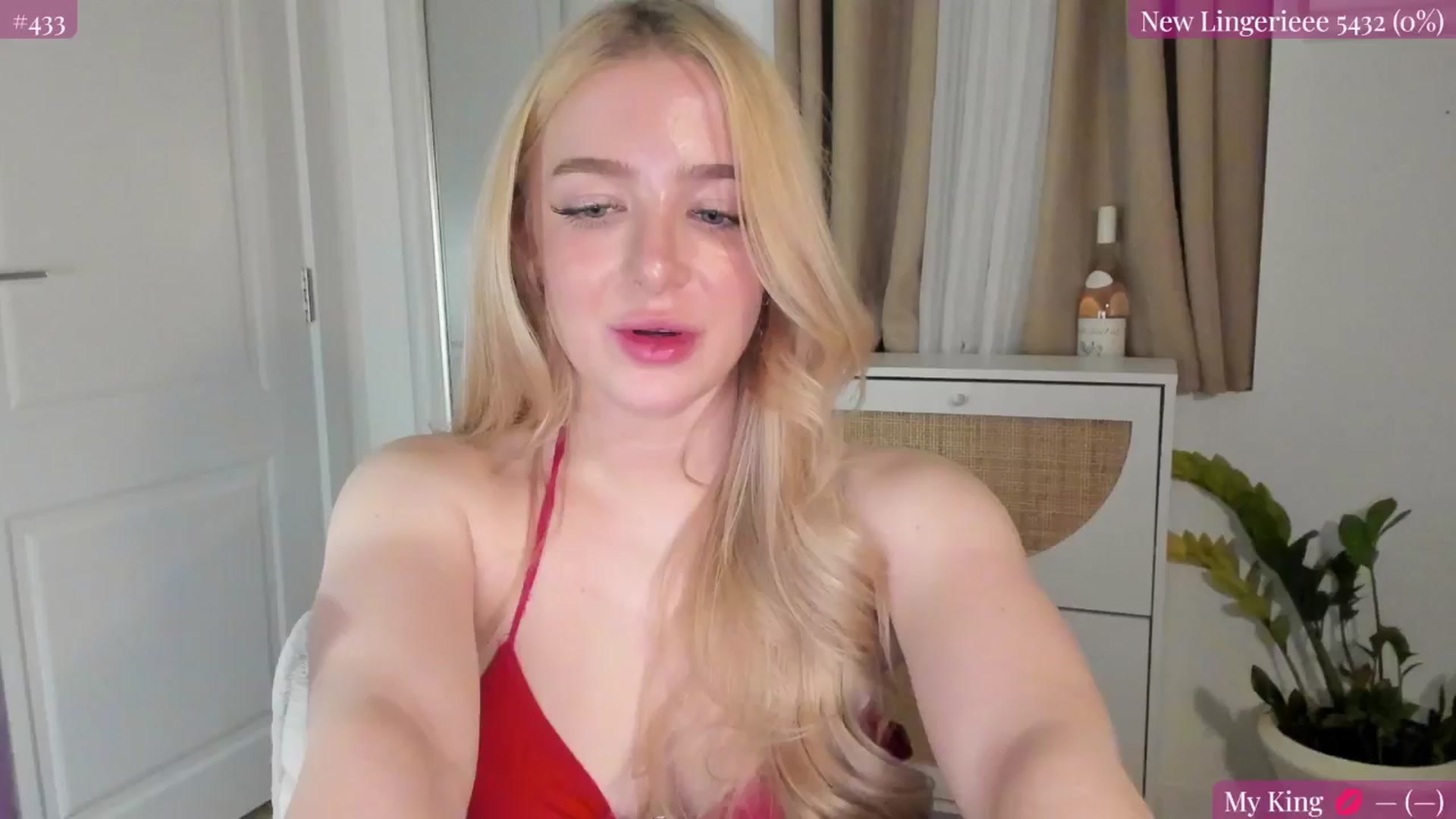 Gallery image thumbnail from NightSky's myfreecams stream on, 03/01/2025, 24:01 image 5 of 20