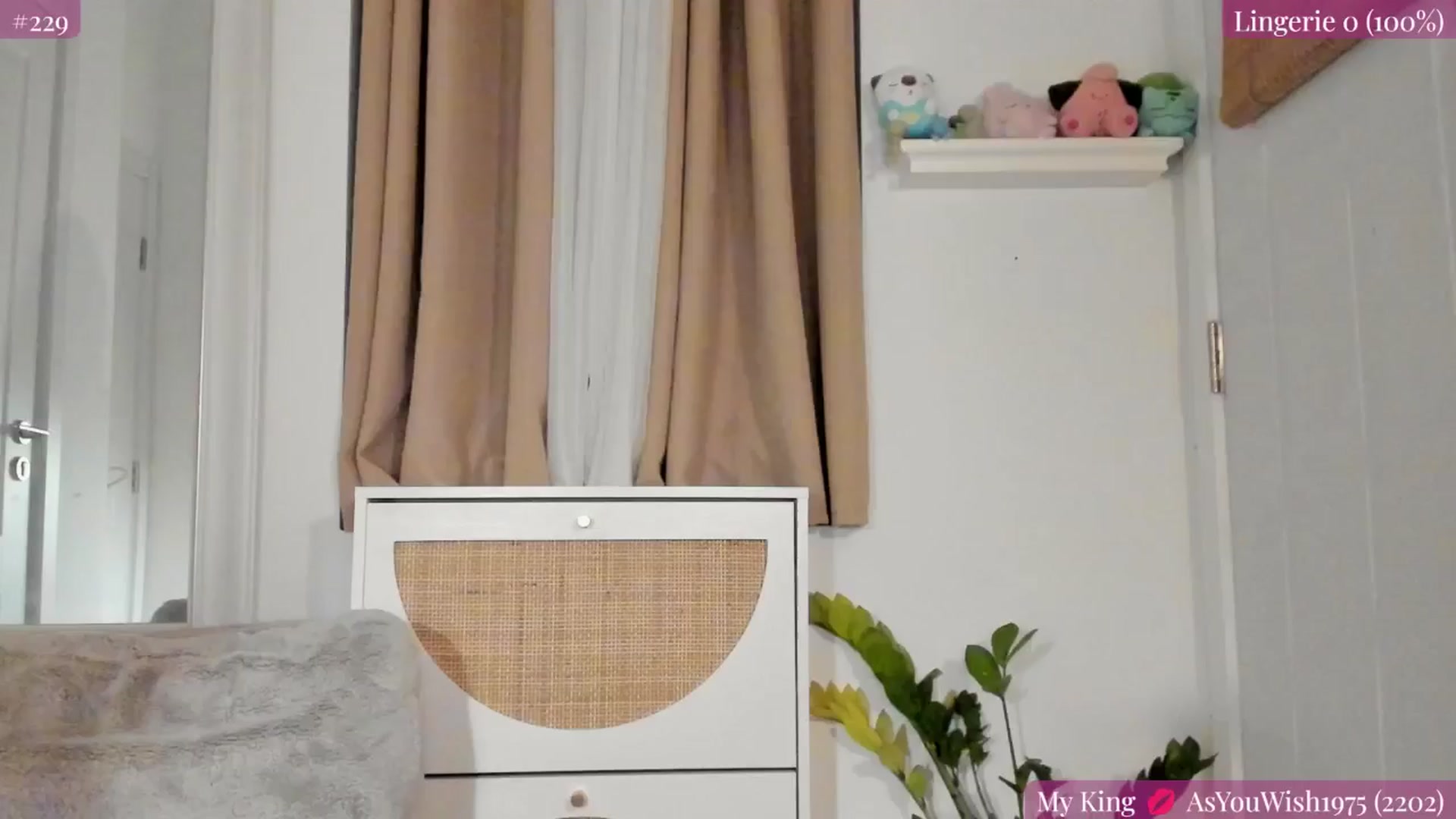 Gallery image thumbnail from NightSky's myfreecams stream on, 03/02/2025, 06:23 image 7 of 20