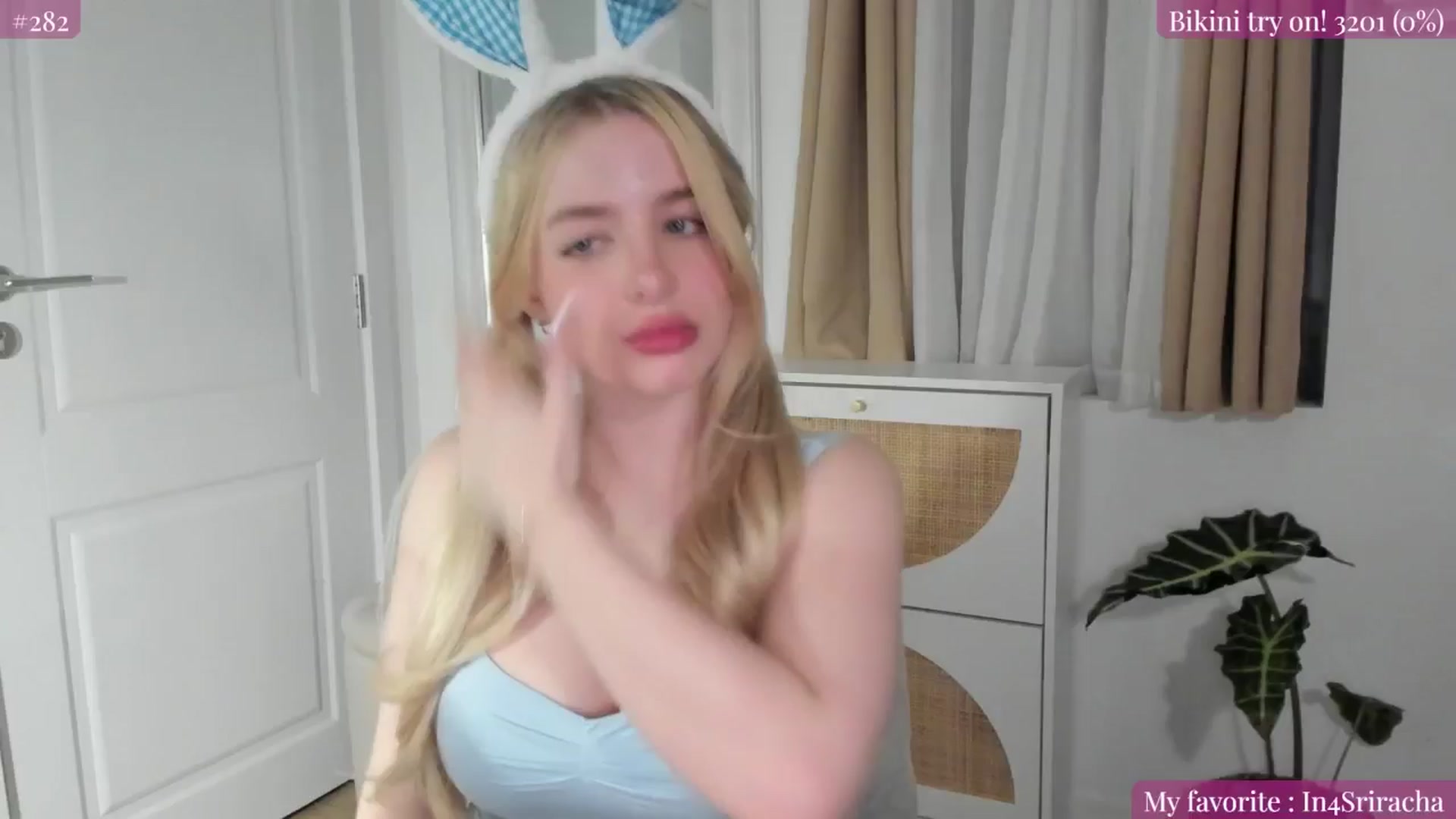 Gallery image thumbnail from NightSky's myfreecams stream on, 04/05/2025, 04:39 image 5 of 20