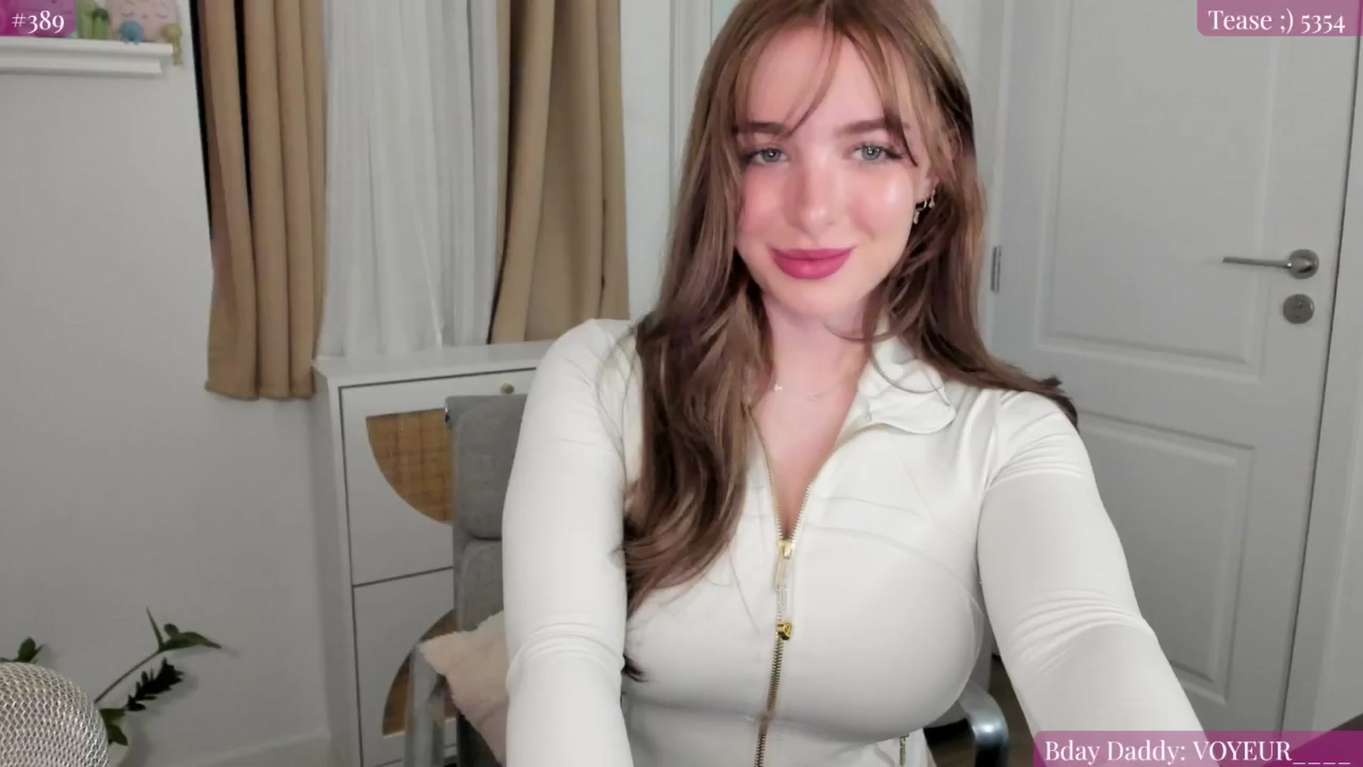 Gallery image thumbnail from NightSky's myfreecams stream on, 05/12/2025, 02:41 image 10 of 20