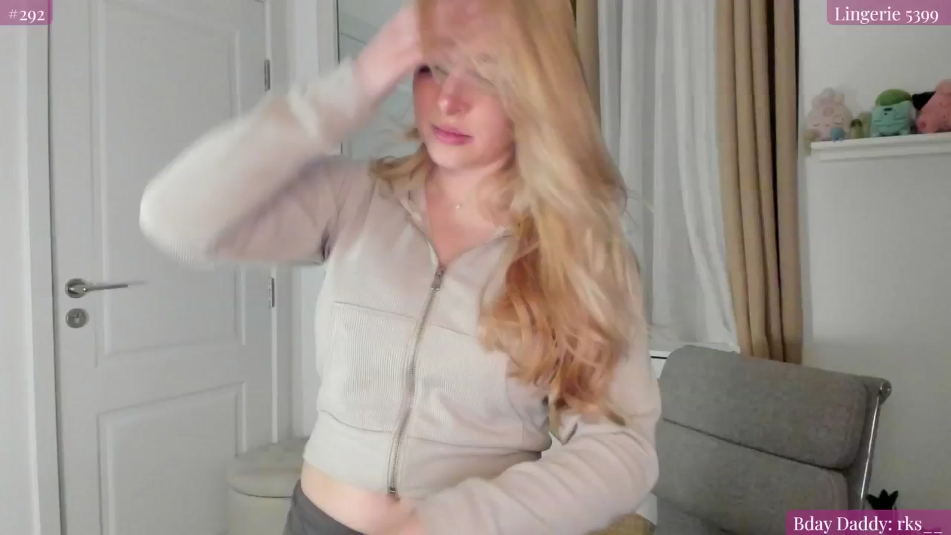 Gallery image thumbnail from NightSky's myfreecams stream on, 05/15/2025, 04:35 image 5 of 20