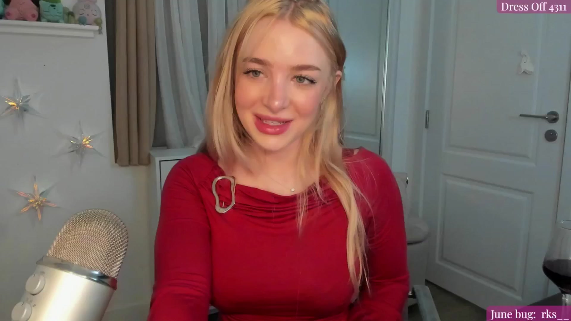 Gallery image thumbnail from NightSky's myfreecams stream on, 06/03/2025, 04:39 image 4 of 20