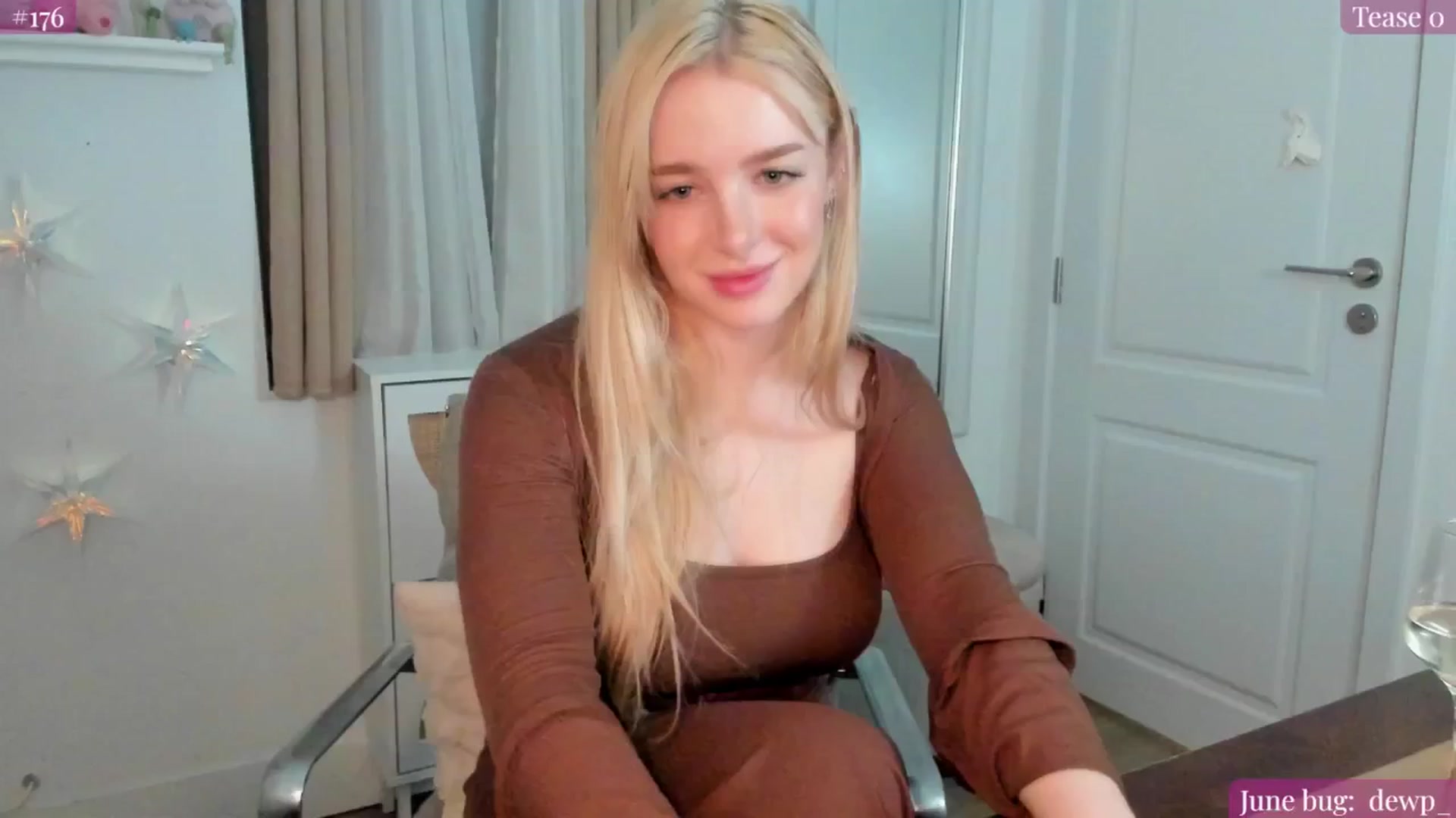 Gallery image thumbnail from NightSky's myfreecams stream on, 06/09/2025, 03:40 image 11 of 20