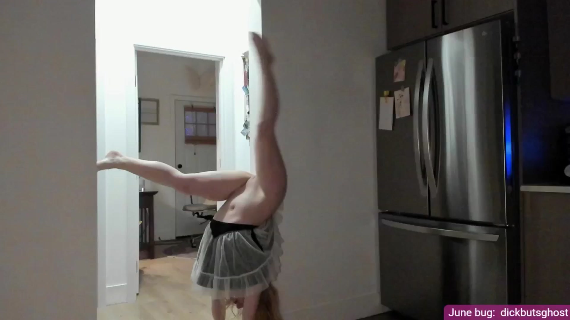 Gallery image thumbnail from NightSky's myfreecams stream on, 06/17/2025, 06:44 image 3 of 20