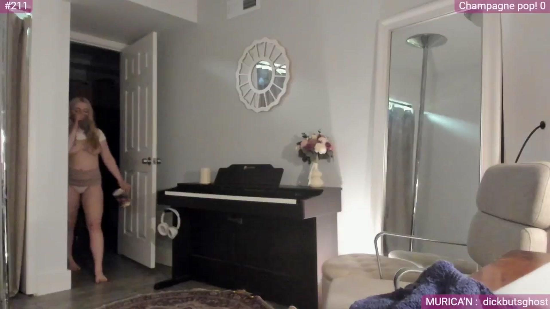 Gallery image thumbnail from NightSky's myfreecams stream on, 07/05/2025, 06:48 image 17 of 20