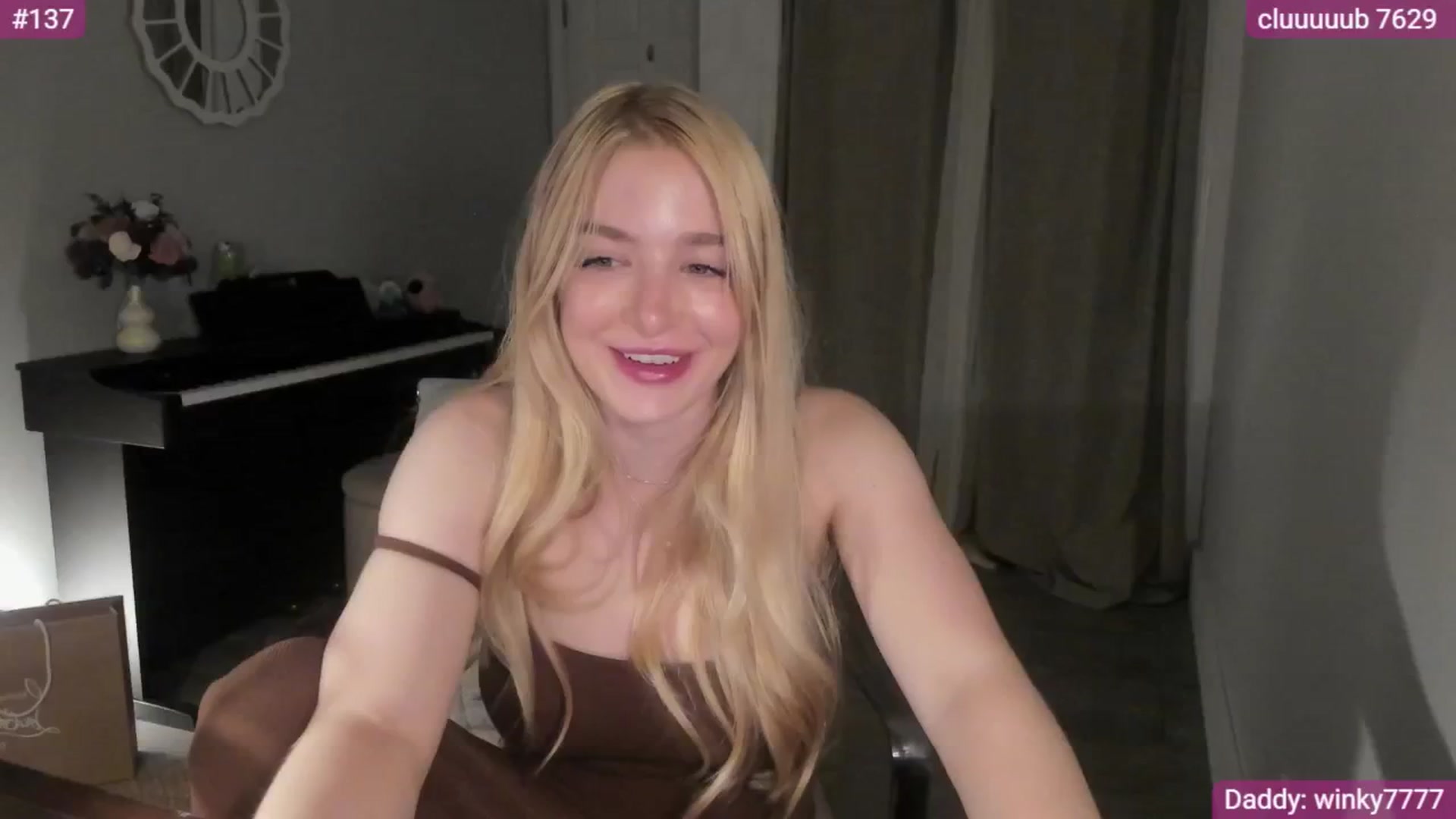 Gallery image thumbnail from NightSky's myfreecams stream on, 07/23/2025, 06:48 image 20 of 20