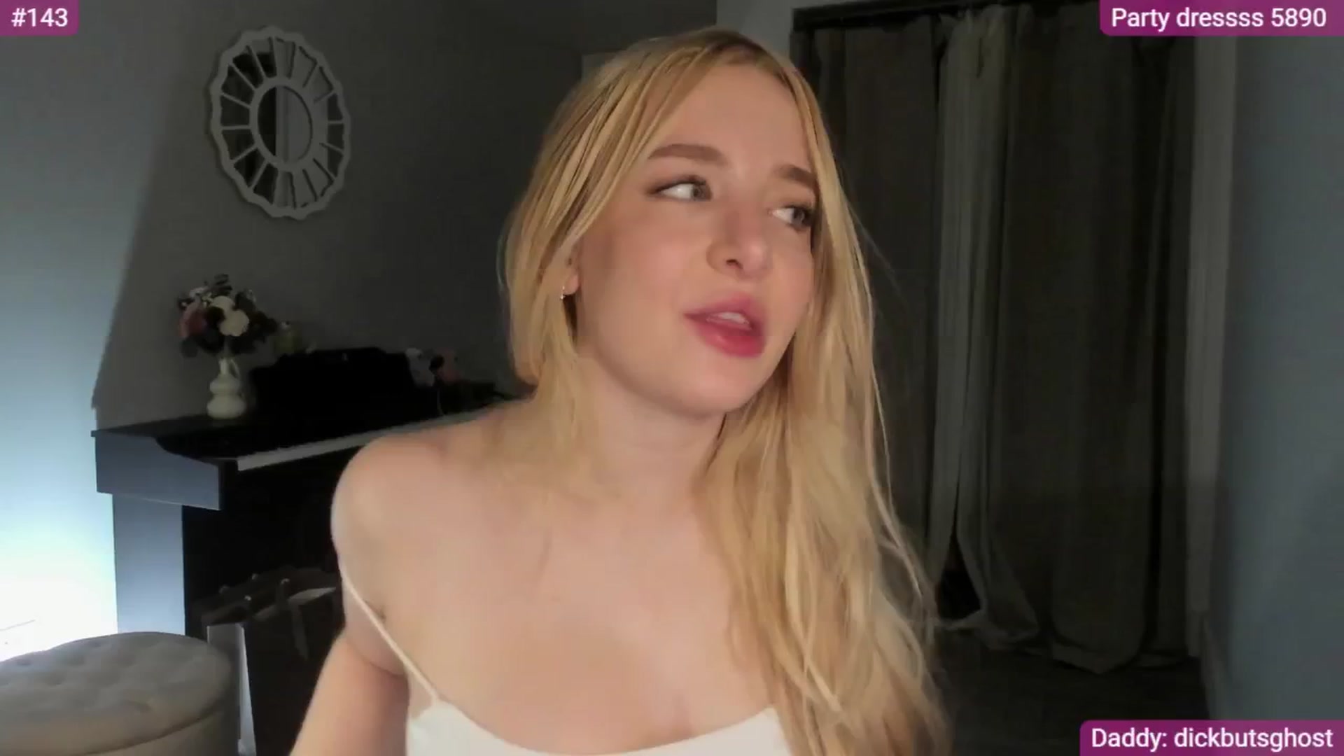 Gallery image thumbnail from NightSky's myfreecams stream on, 07/26/2025, 06:38 image 12 of 20