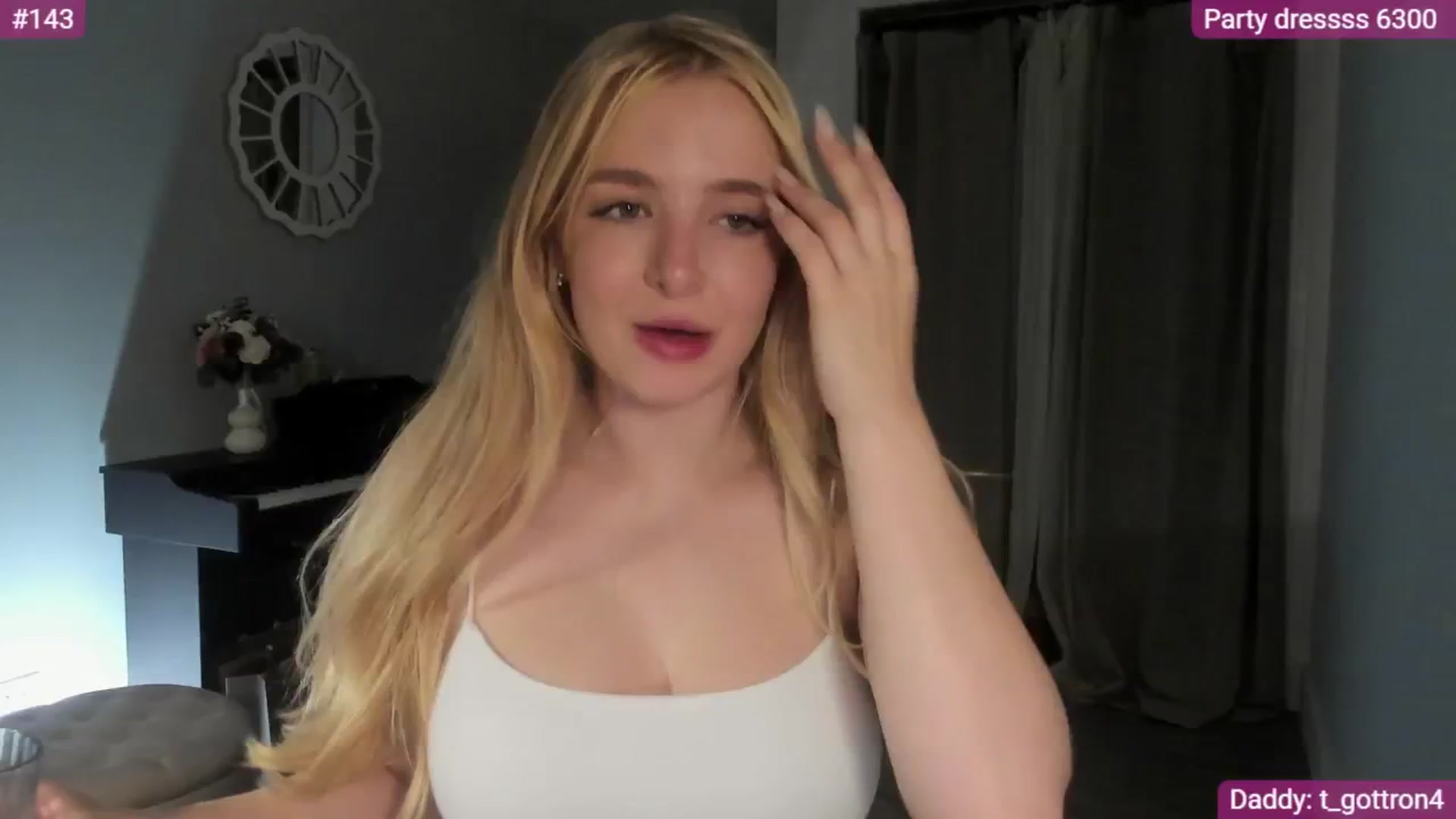 Gallery image thumbnail from NightSky's myfreecams stream on, 07/26/2025, 06:38 image 2 of 20