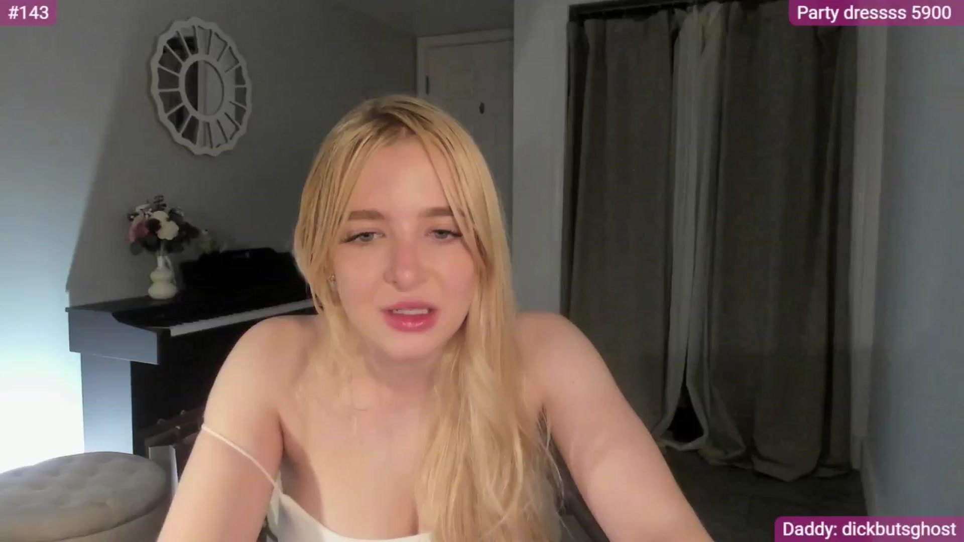 Gallery image thumbnail from NightSky's myfreecams stream on, 07/26/2025, 06:38 image 10 of 20
