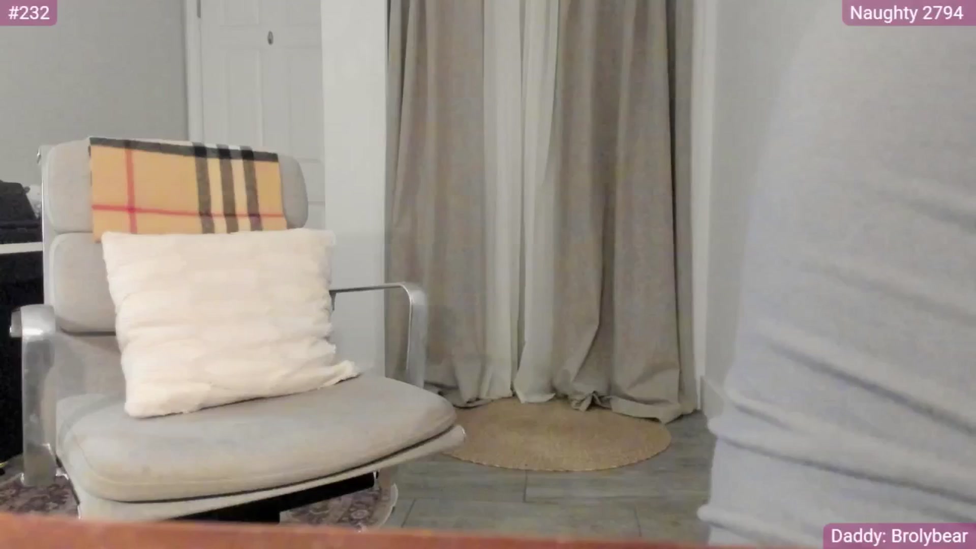 Gallery image thumbnail from NightSky's myfreecams stream on, 08/06/2025, 04:01 image 17 of 20