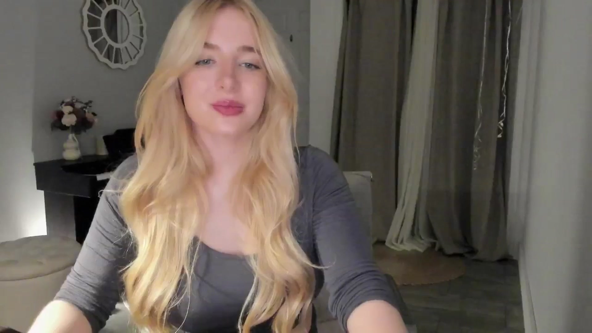 Gallery image thumbnail from NightSky's myfreecams stream on, 09/07/2025, 23:49 image 12 of 20
