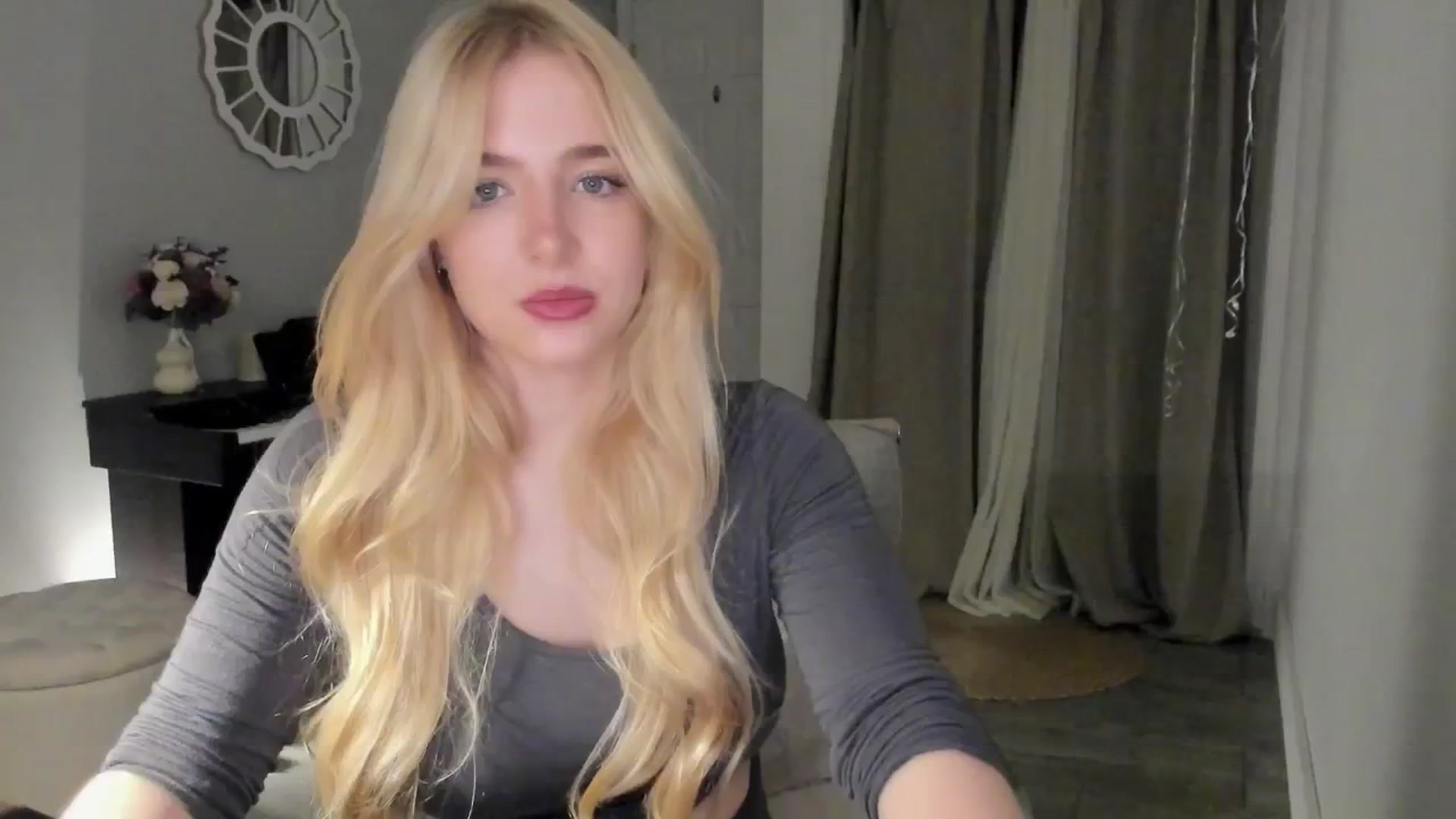 Gallery image thumbnail from NightSky's myfreecams stream on, 09/07/2025, 23:49 image 11 of 20