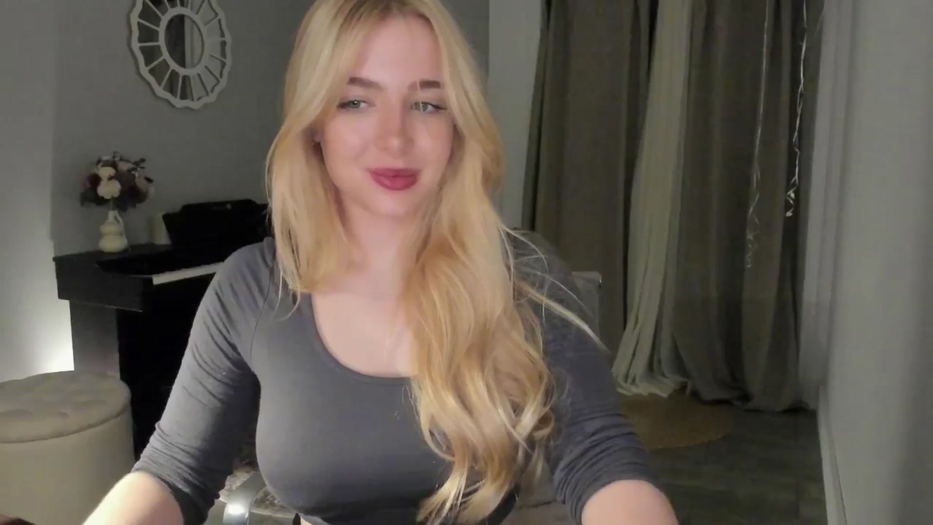 Gallery image thumbnail from NightSky's myfreecams stream on, 09/07/2025, 23:49 image 18 of 20