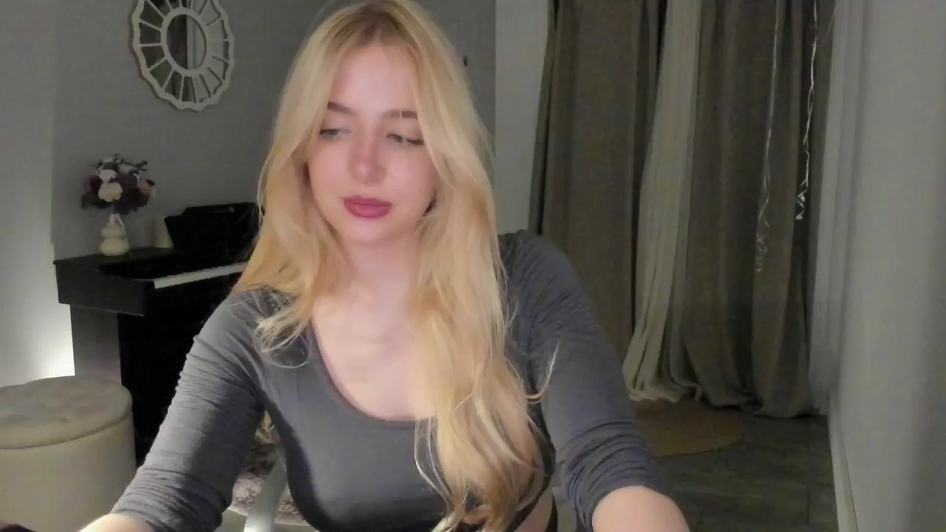 Gallery image thumbnail from NightSky's myfreecams stream on, 09/07/2025, 23:49 image 7 of 20